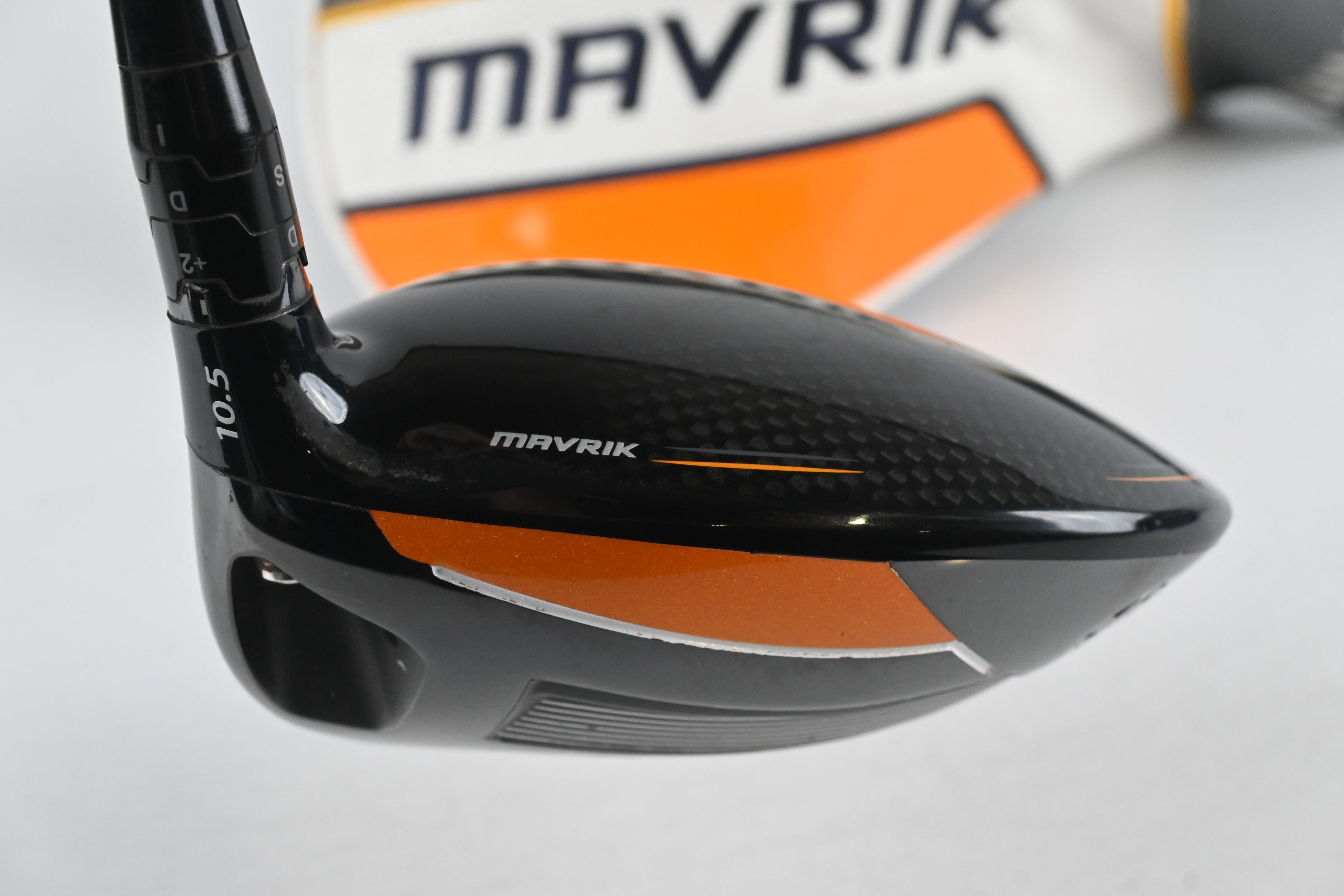 Callaway Mavrik Driver / 10.5 Degree / Regular Flex HZRDUS T800 Orange 55 Shaft