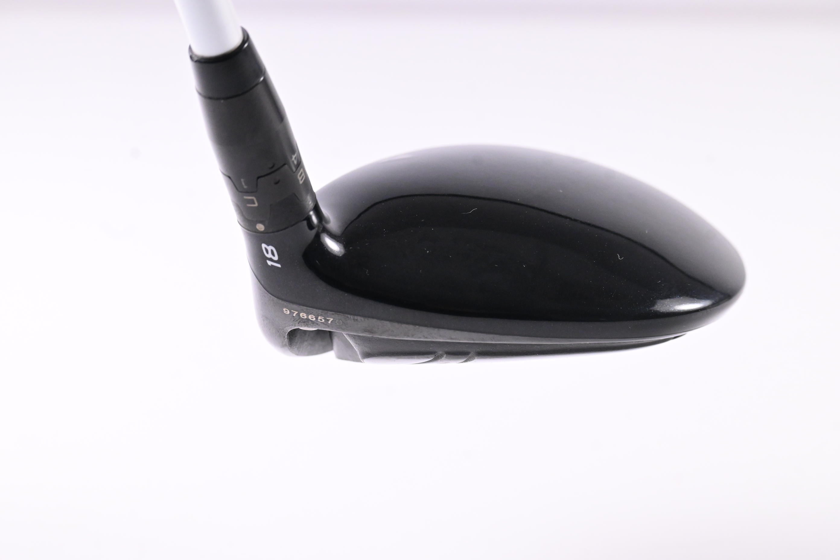 Titleist 915 F #5 Wood / 18 Degree / Stiff Flex Aldila Rogue Black 80 Shaft