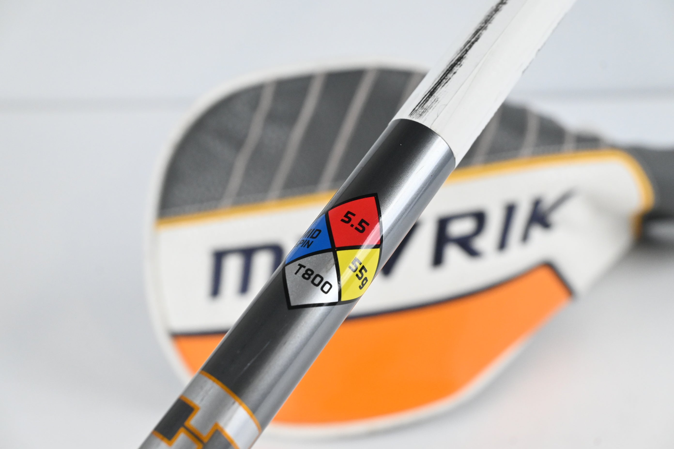 Callaway Mavrik Driver / 10.5 Degree / Regular Flex HZRDUS T800 Orange 55 Shaft