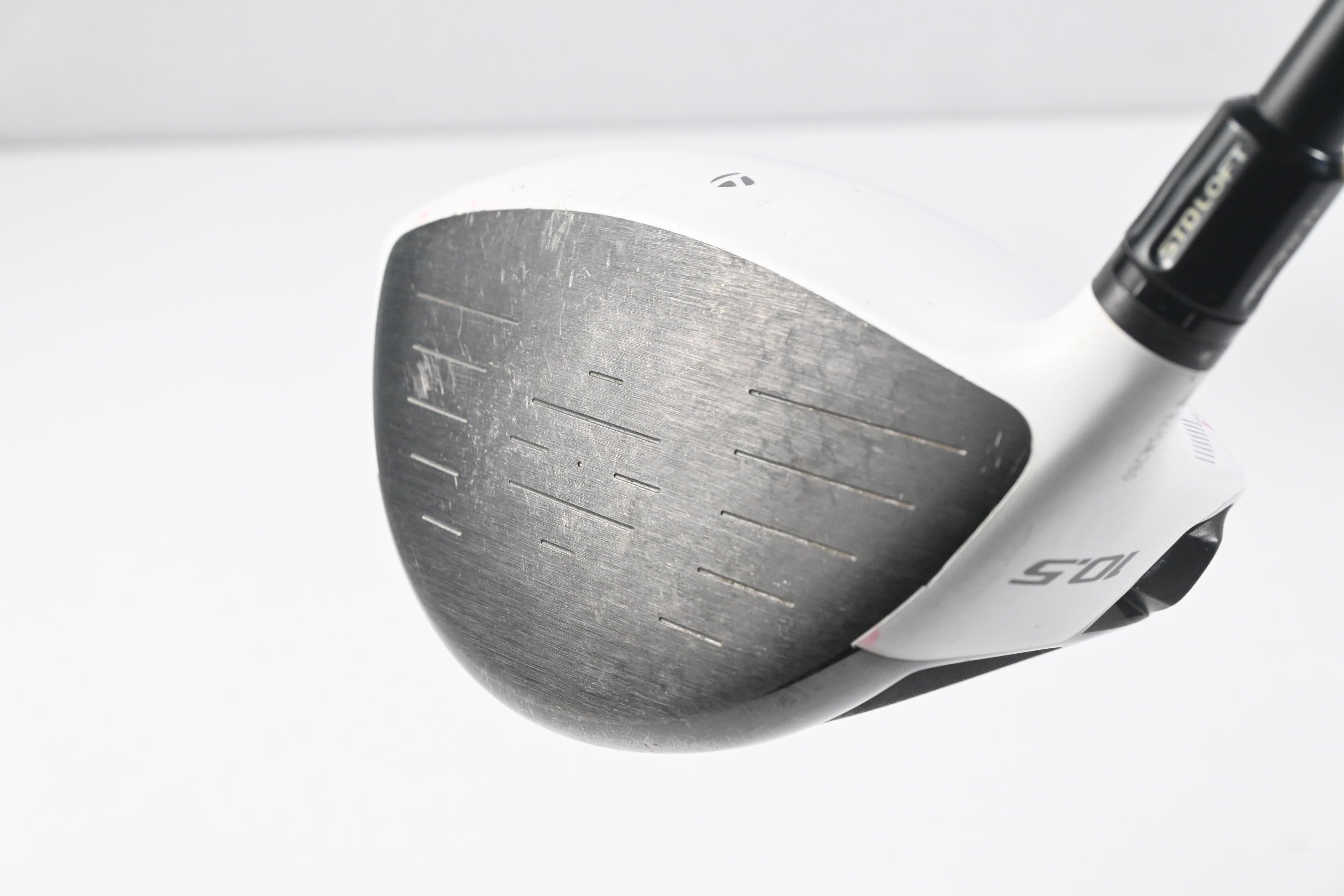 Taylormade R11 Driver / 10.5 Degree / Regular Flex R11 Blur 60 Shaft