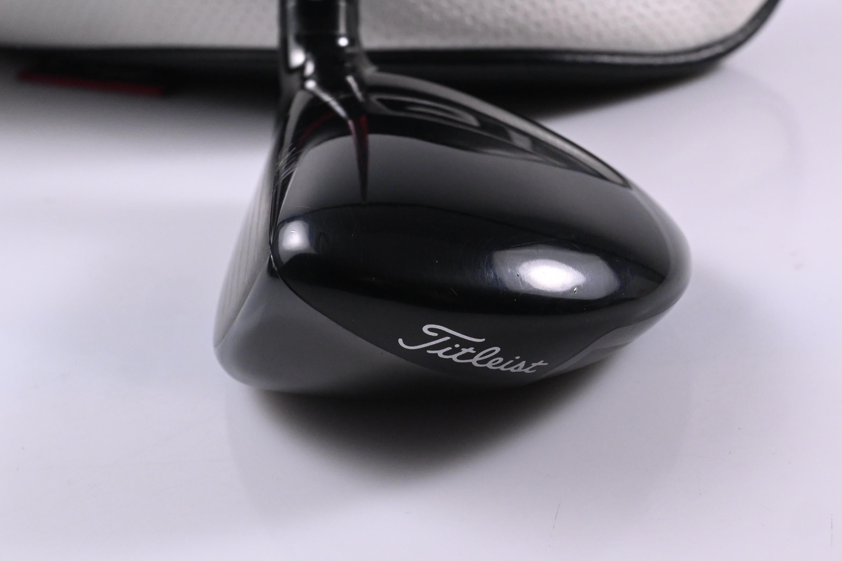 Left Hand Titleist GT1 #5 Hybrid / 23 Degree / Regular Flex Denali Red 60 Shaft