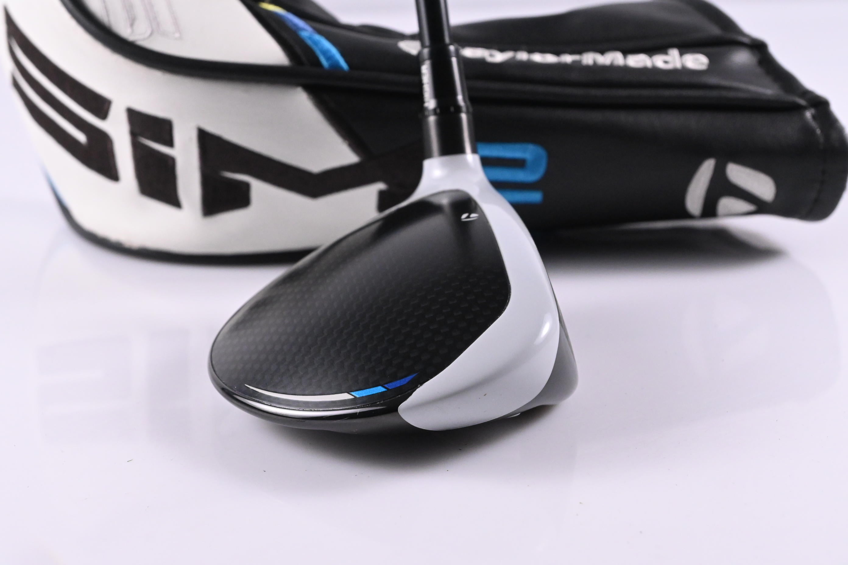 Taylormade SIM2 Ti #3 Wood / 15 Degree / Stiff Flex Tensei AV Raw 65 Shaft