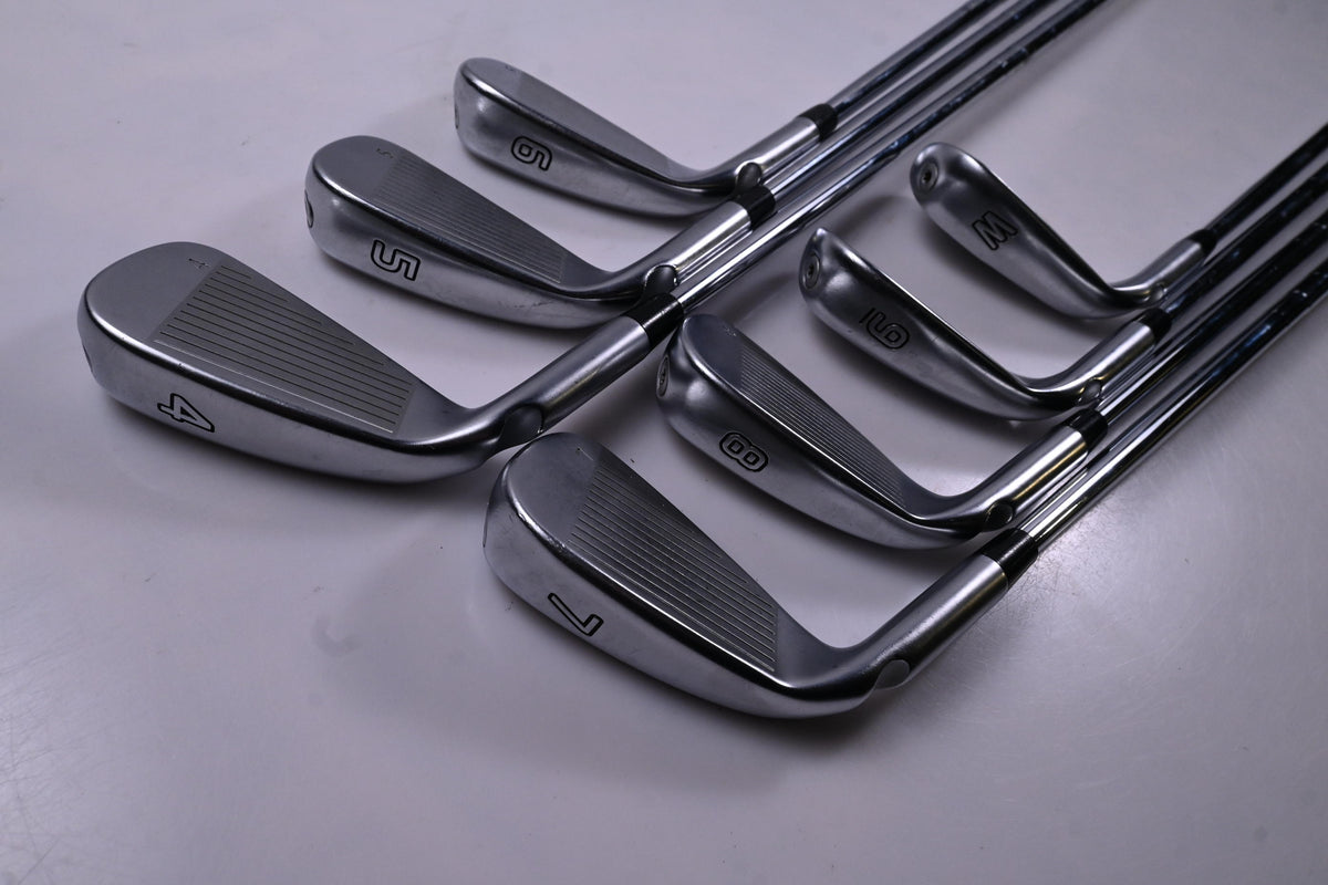 Ping G425 Irons / 4-PW / Black Dot / Stiff Flex Dynamic Gold 105 S300 Shafts