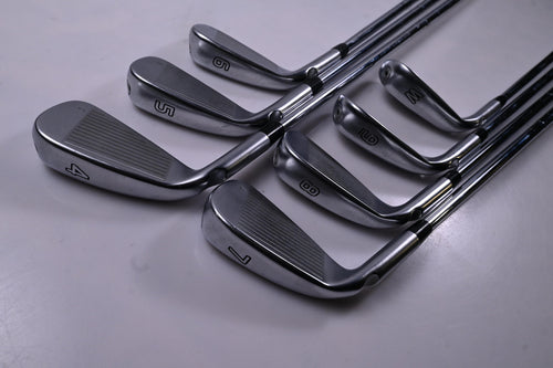 Ping G425 Irons / 4-PW / Black Dot / Stiff Flex Dynamic Gold 105 S300 Shafts