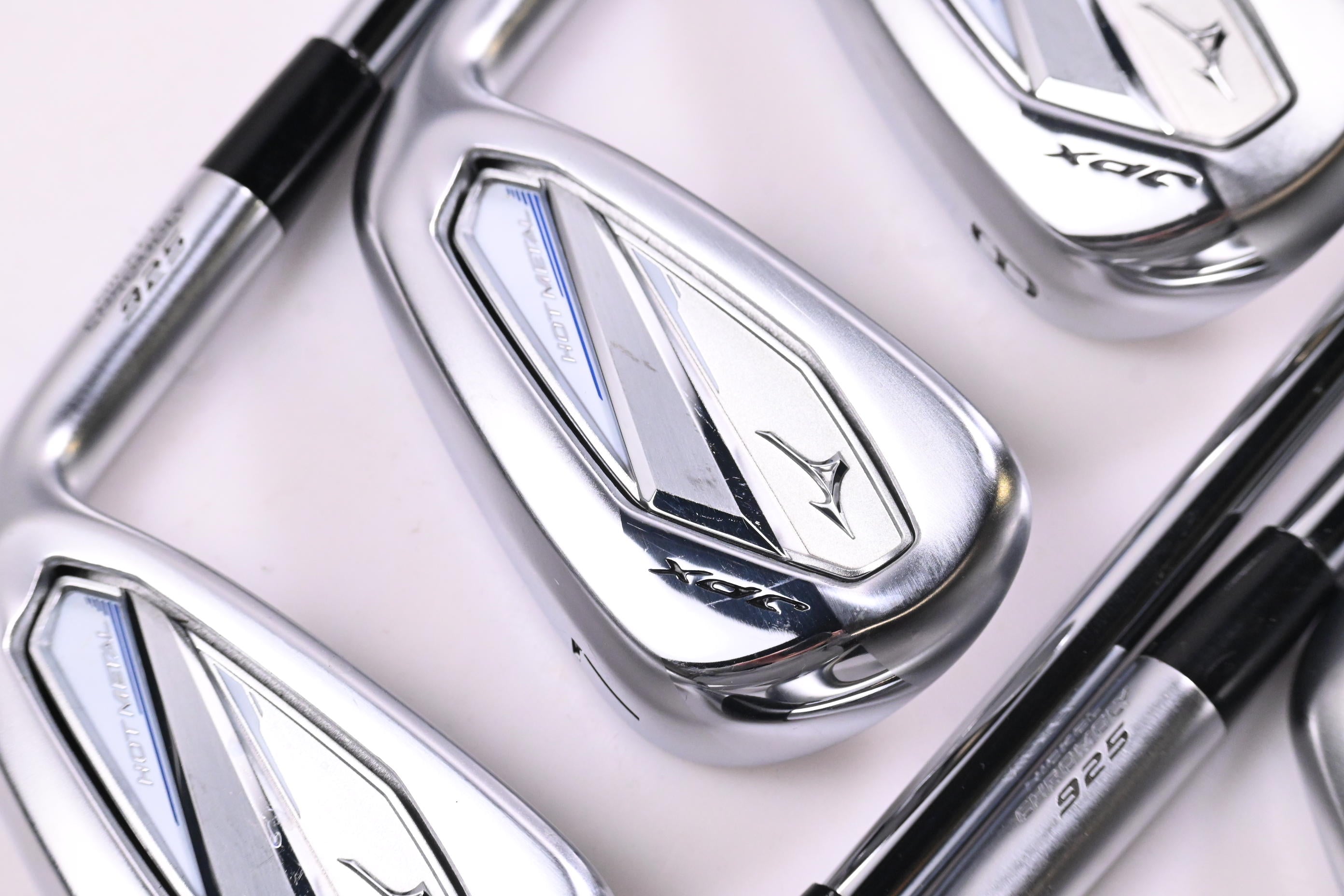 Mizuno JPX 925 Hot Metal Irons / 6-PW+GW+SW / Regular Flex Dynamic Gold MID 100