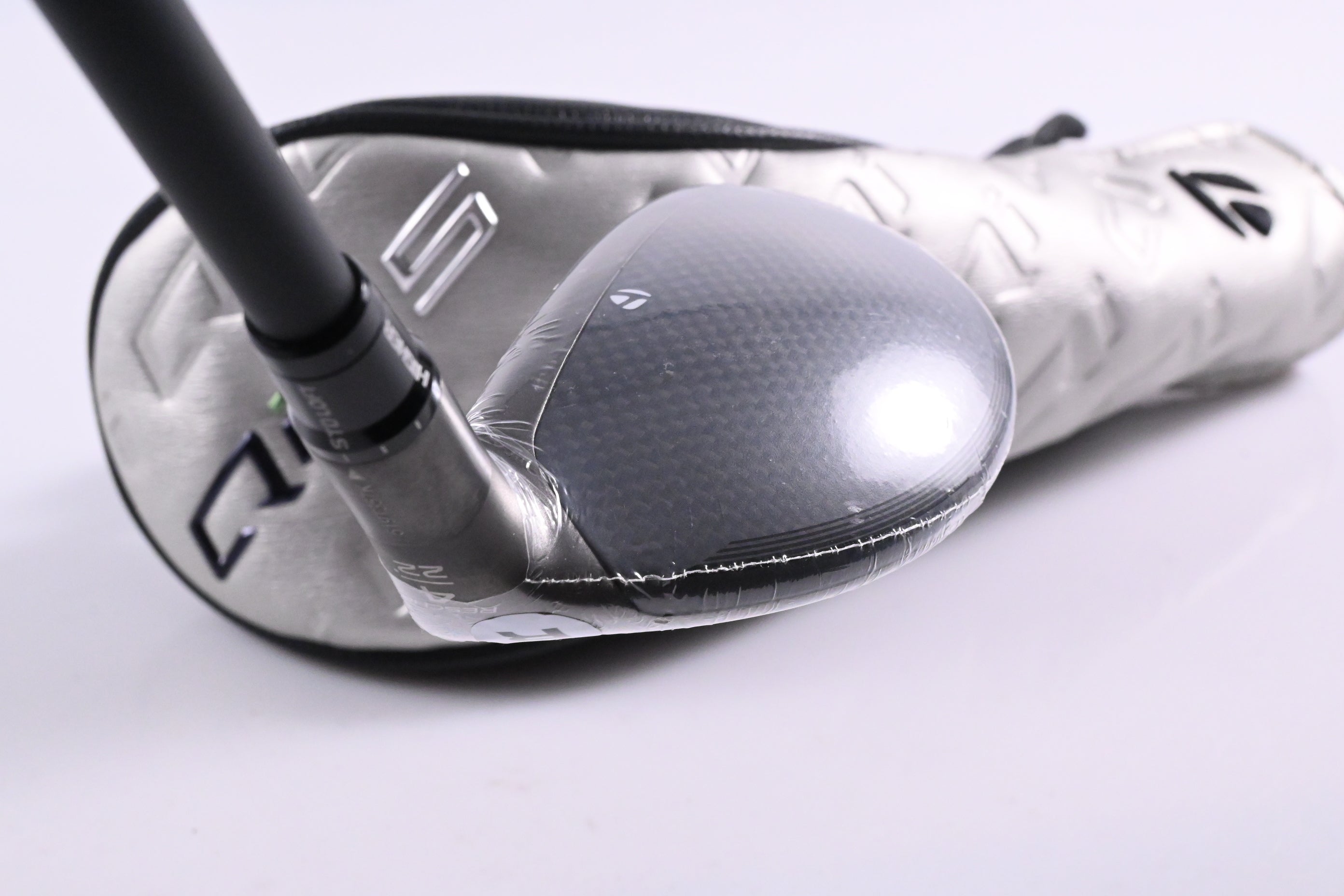 Taylormade Qi35 #4 Hybrid / 22 Degree / Regular Flex Fujikura Ventus Blue 6