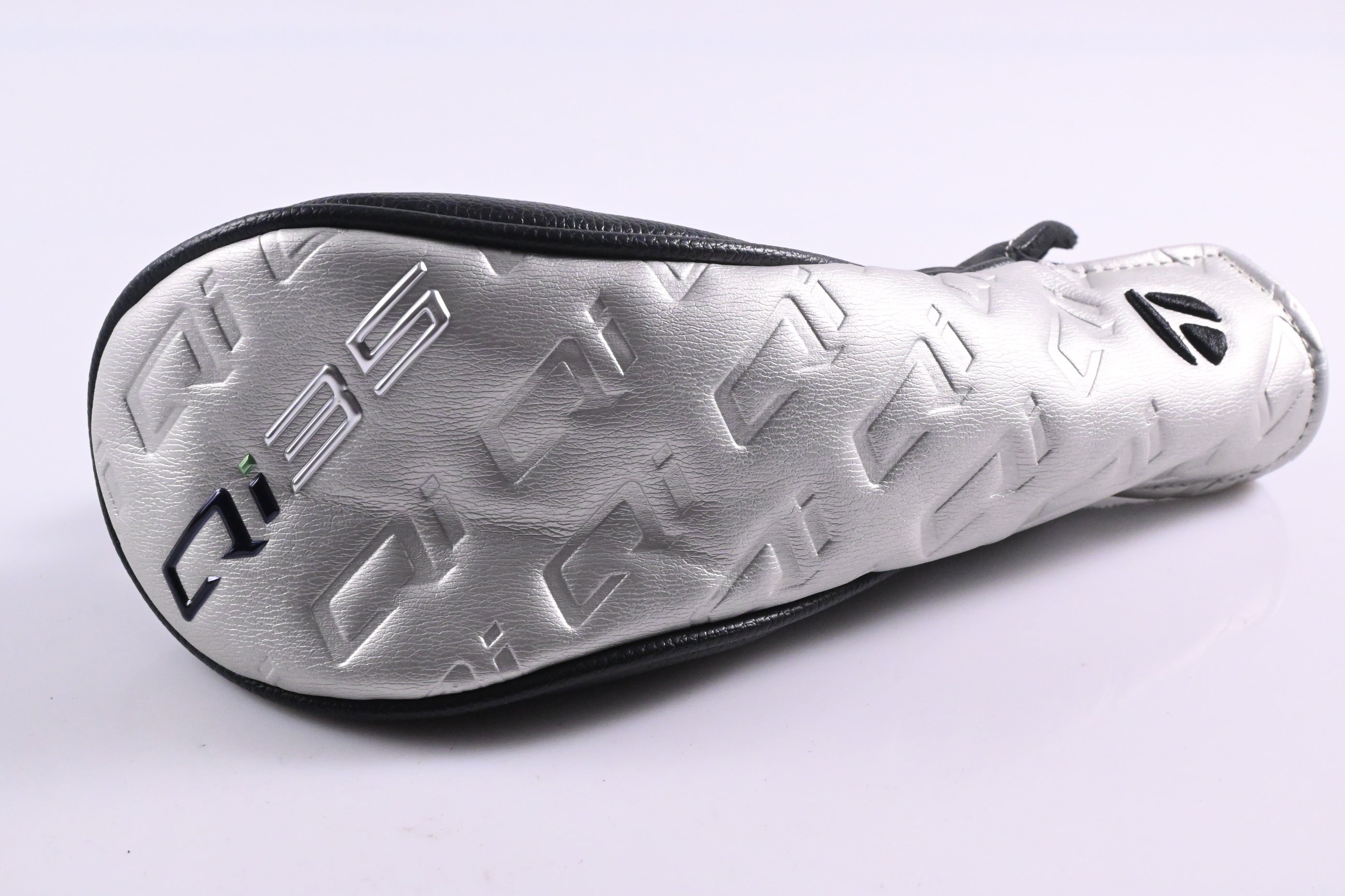 Taylormade Qi35 #4 Hybrid / 22 Degree / Regular Flex Fujikura Ventus Blue 6