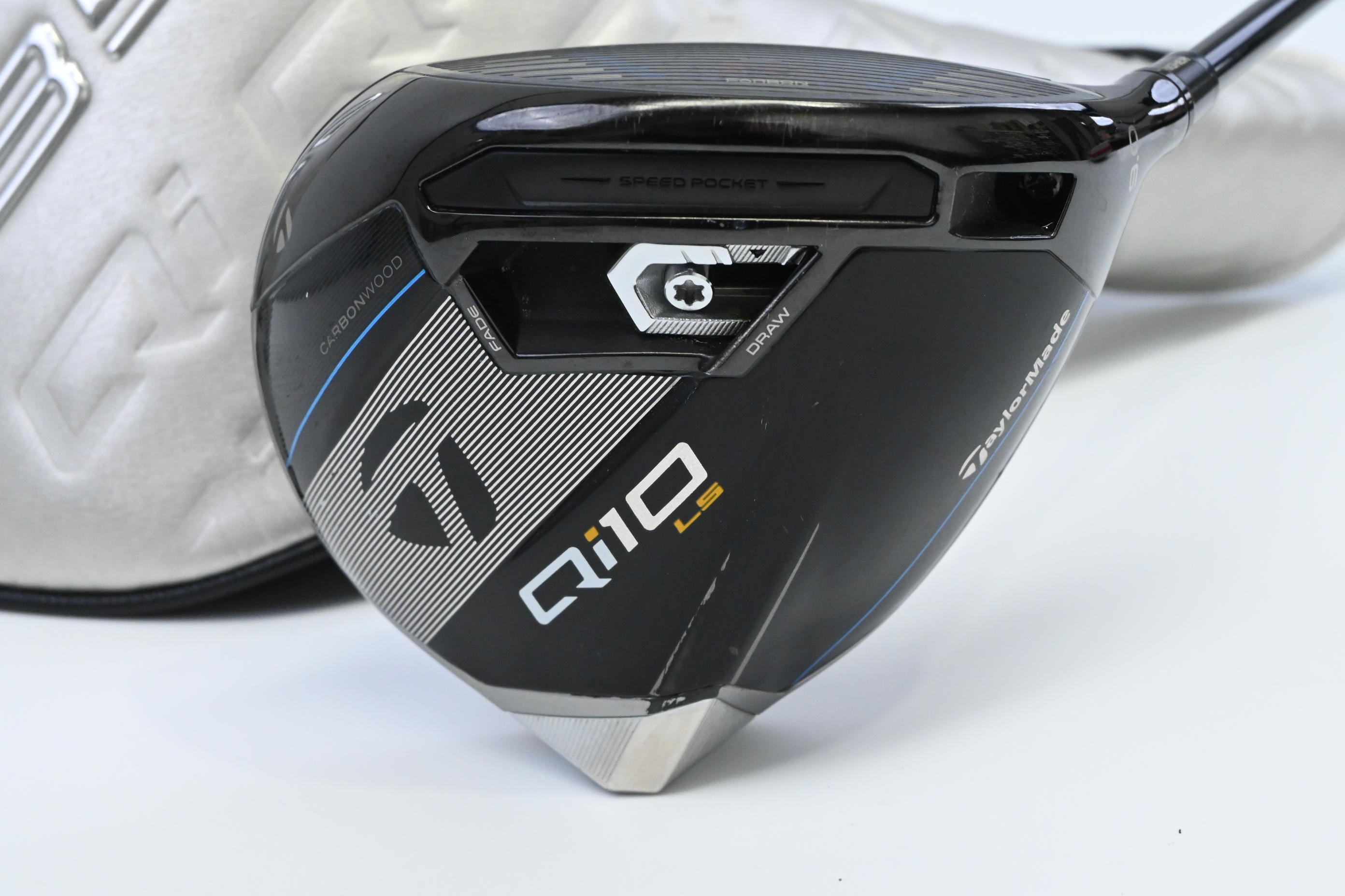 Taylormade Qi10 LS Driver / 9 Degree / Regular Flex Fujikura Atmos Red 5 Shaft
