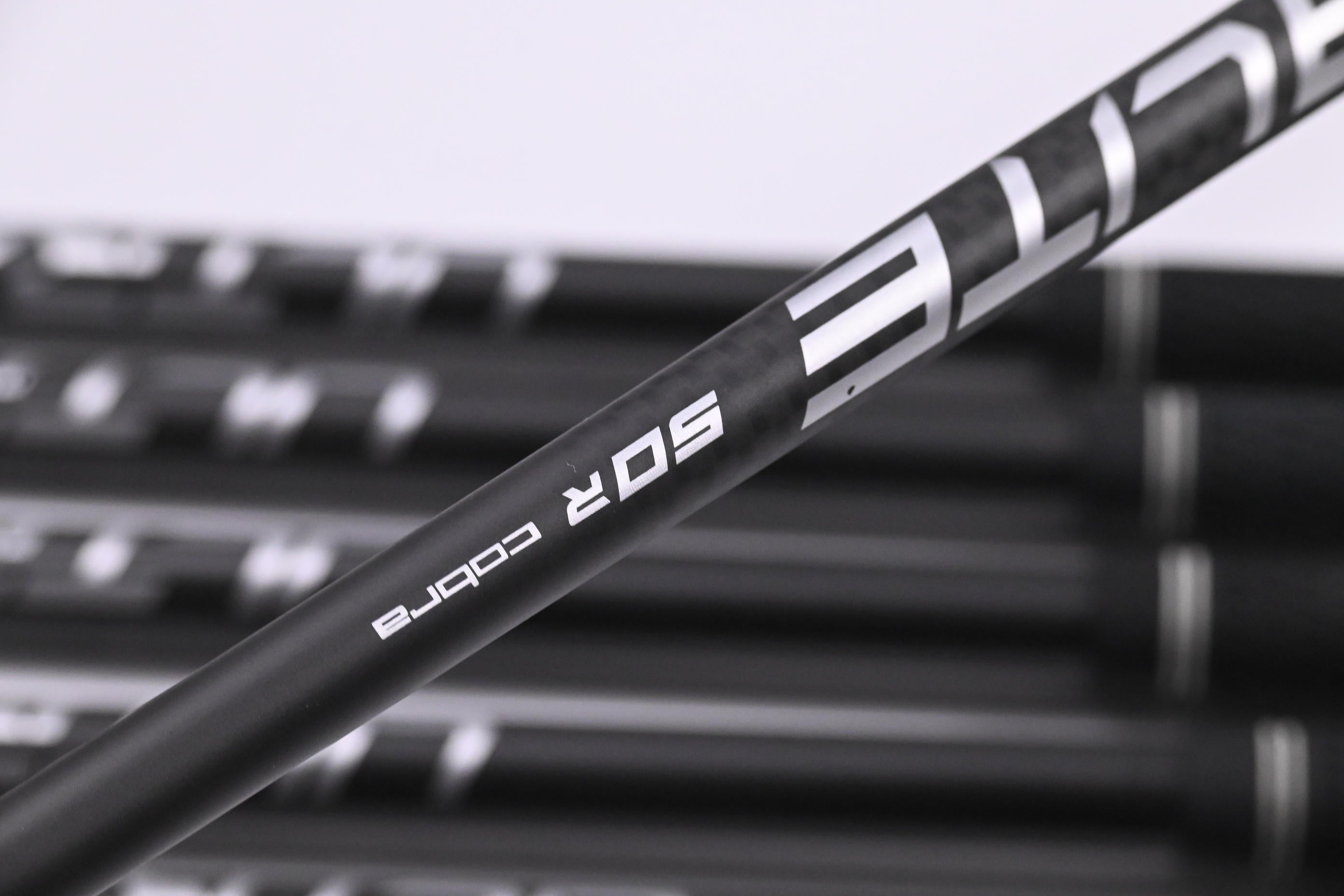 Cobra T-Rail 2024 Irons / 6-PW+SW / Regular Flex Cobra Ultralite 50 Shafts