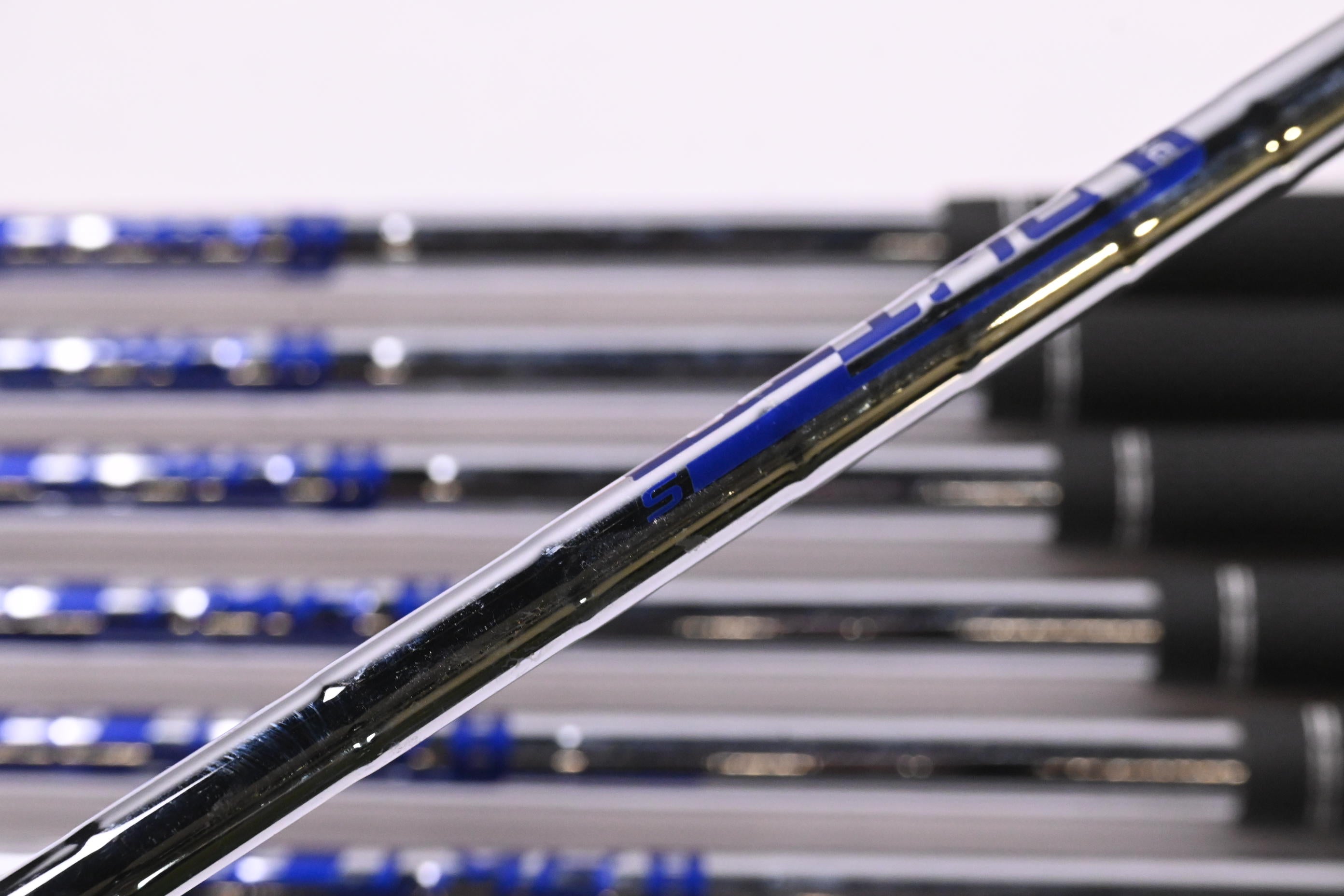 Ping i525 Irons / 5-PW+UW / Blue Dot / Stiff Flex Ping AWT 2.0 Shafts