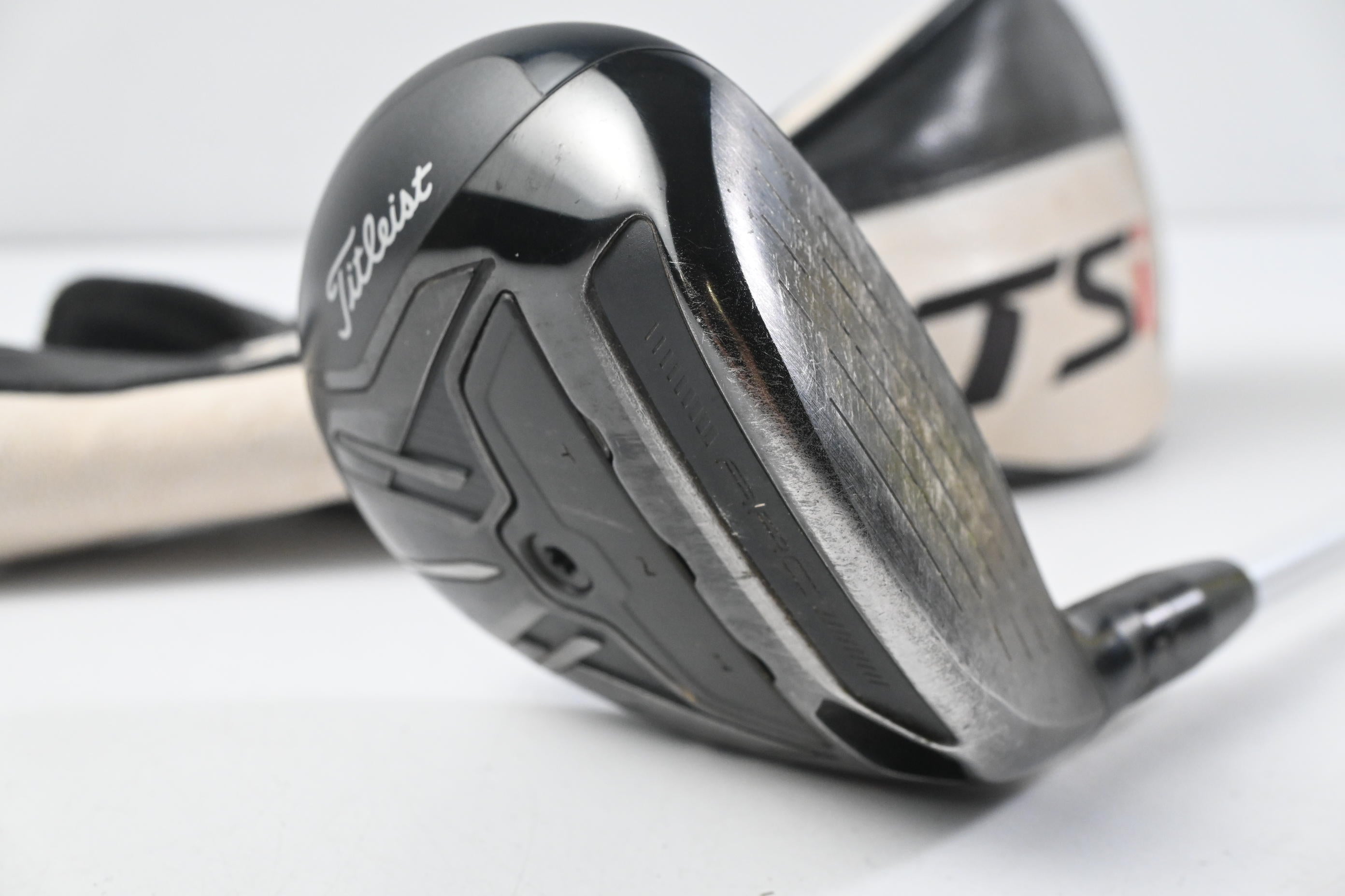 Titleist TSi3 #5 Wood / 18 Degree / Regular Flex Aldila Ascent 40 Shaft