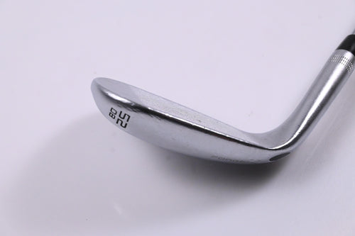 Wilson Staff Model Gap Wedge / 52 Degree / Stiff Flex Dynamic Gold S300 Shaft