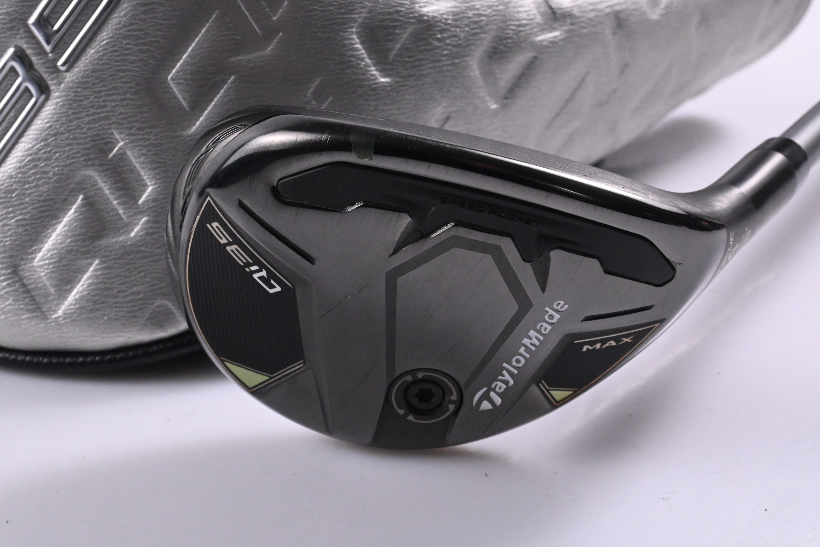 Taylormade Qi35 Max #4 Hybrid / 23 Degree / Regular Flex Fujikura Air Speeder 50