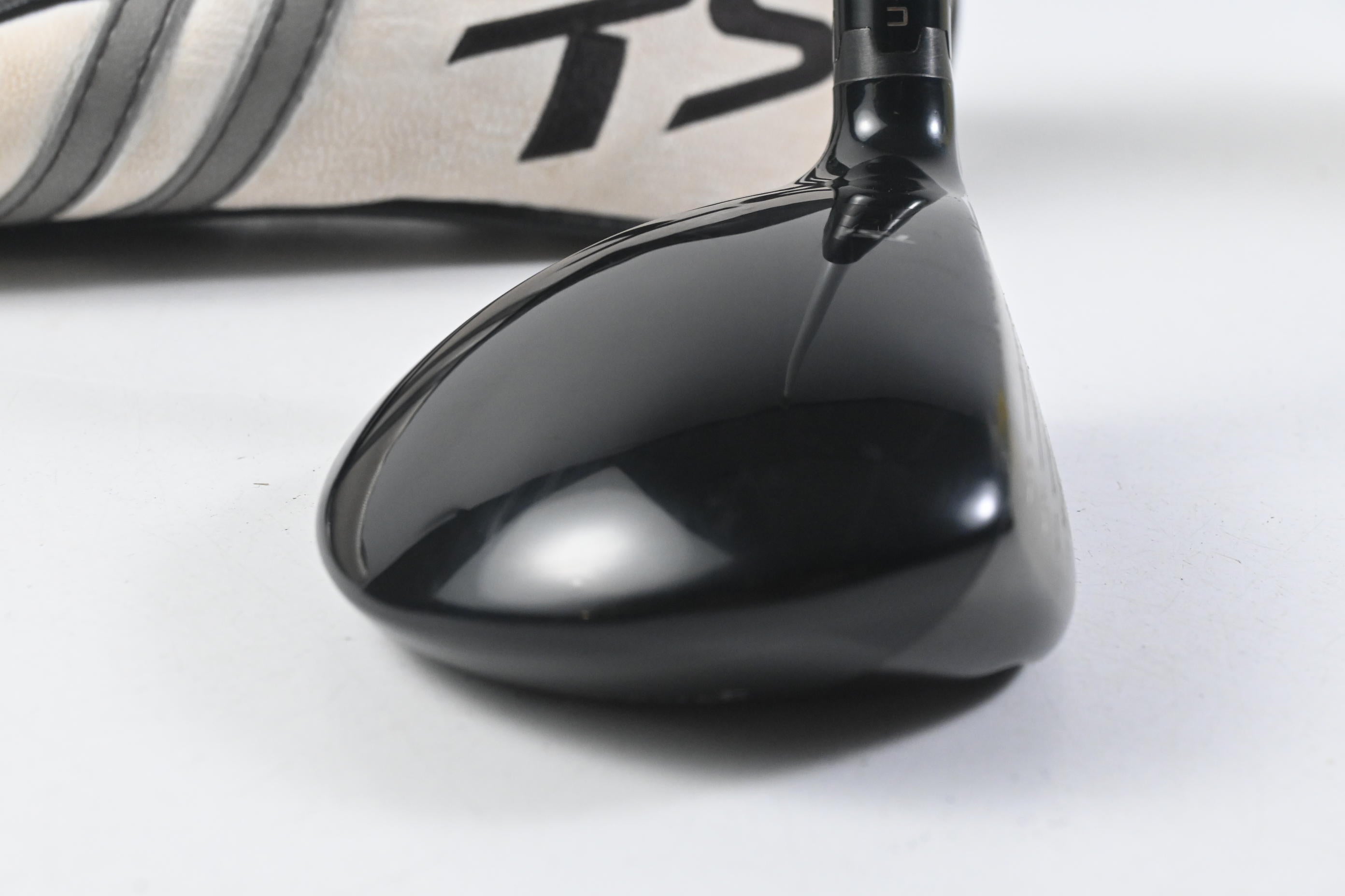 Titleist TSi3 #5 Wood / 18 Degree / Regular Flex Aldila Ascent 40 Shaft