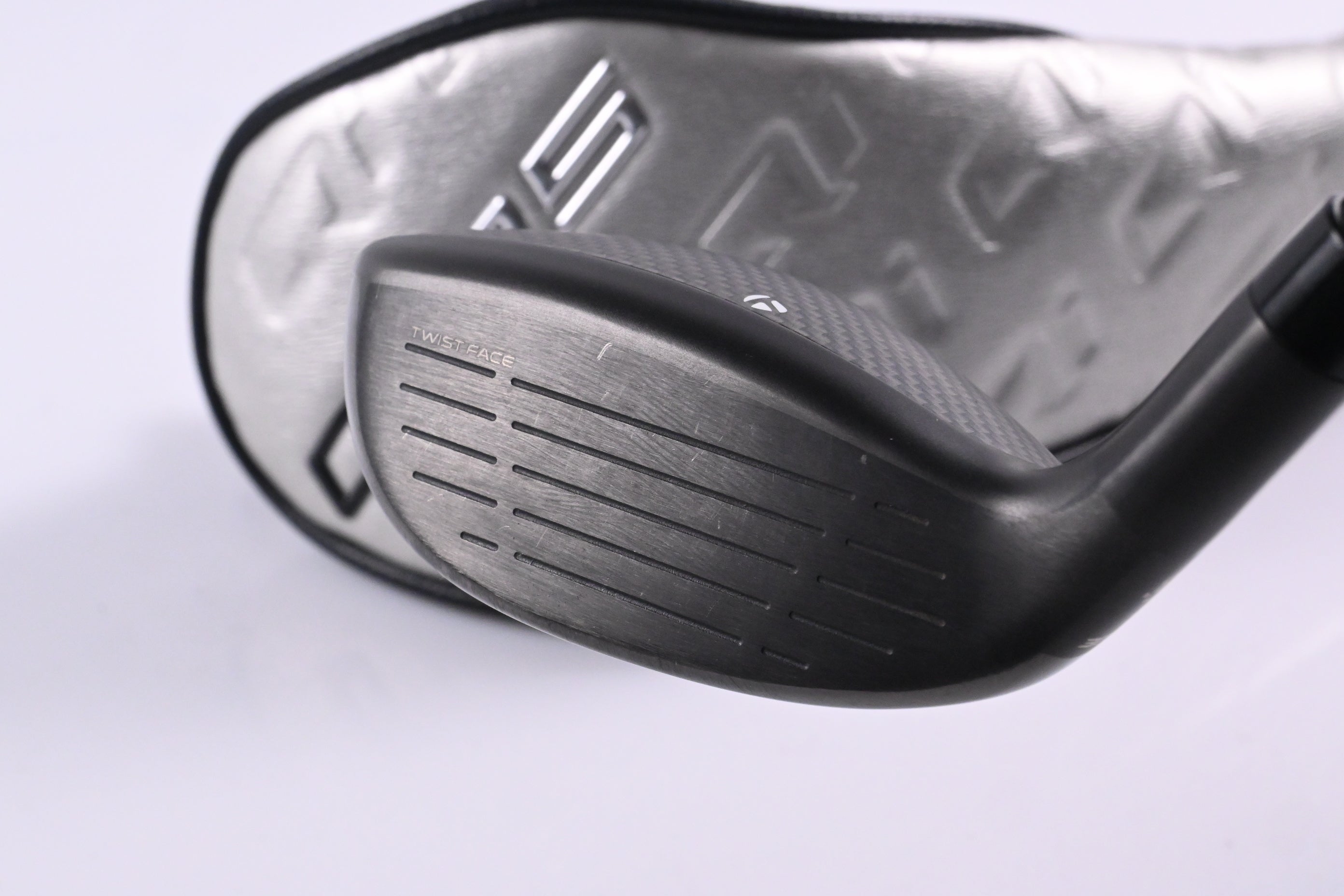 Taylormade Qi35 Max #4 Hybrid / 23 Degree / Regular Flex Fujikura Air Speeder 50