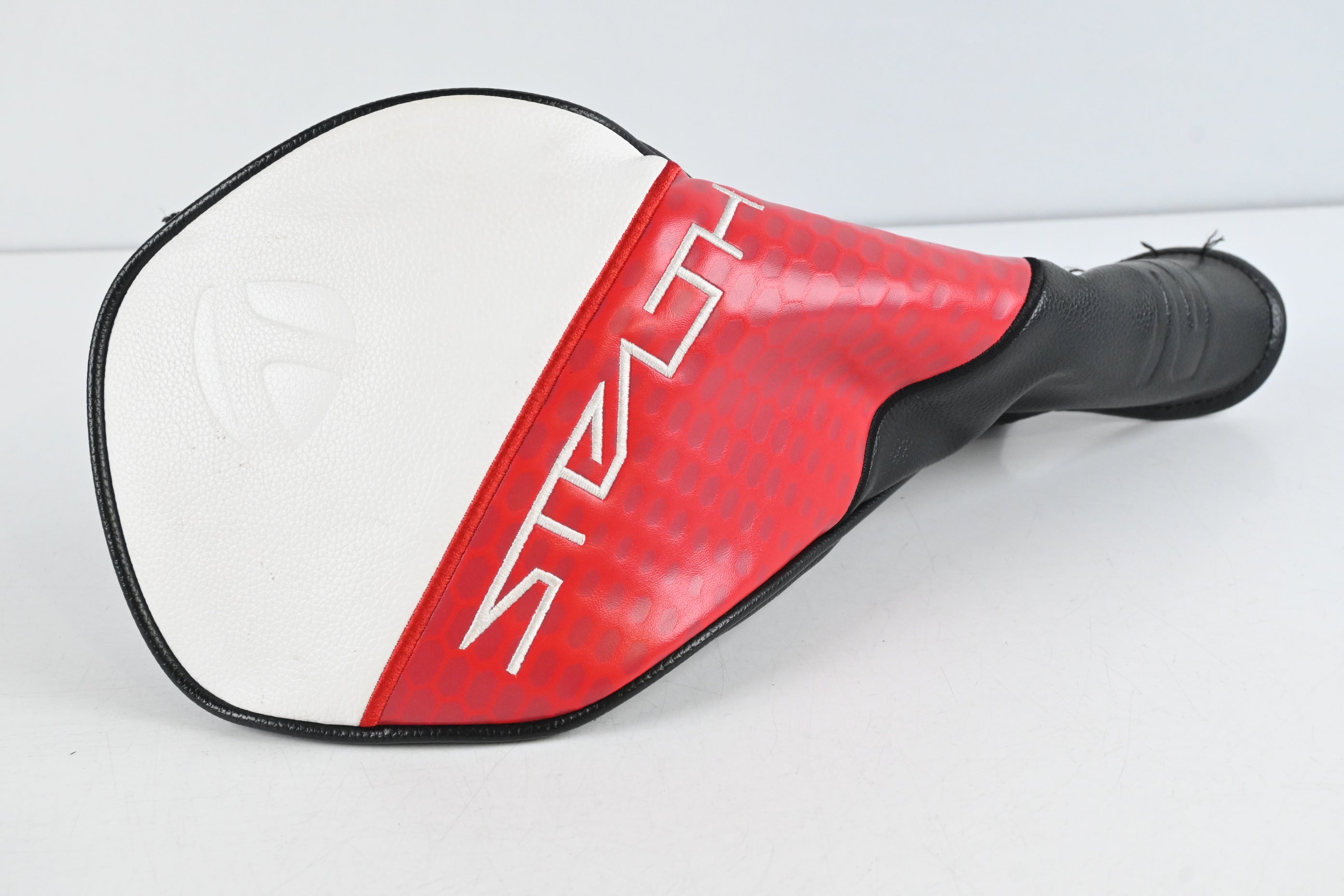 Taylormade Stealth 2 HD Driver / 10.5 Degree / Regular Flex Ventus Blue 5 Shafts