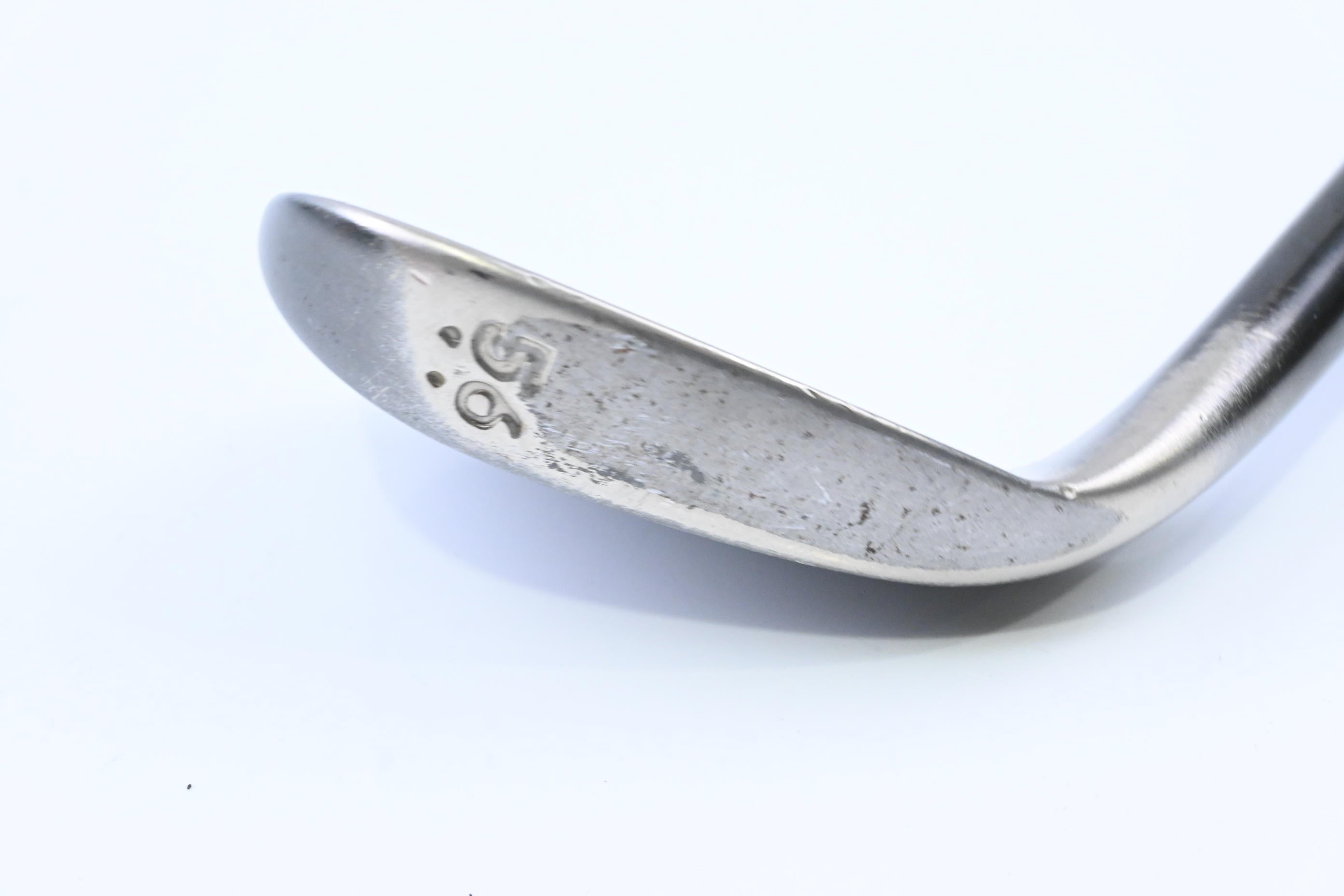 Cleveland 588 RTX 2.0 Sand Wedge / 56 Degree / Wedge Flex Dynamic Gold Shaft