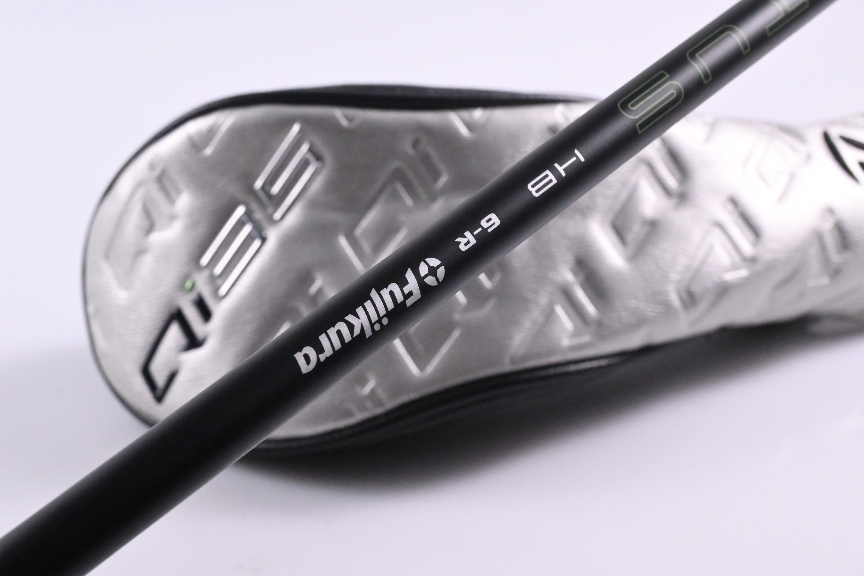 Taylormade Qi35 #4 Hybrid / 22 Degree / Regular Flex Fujikura Ventus Blue 6