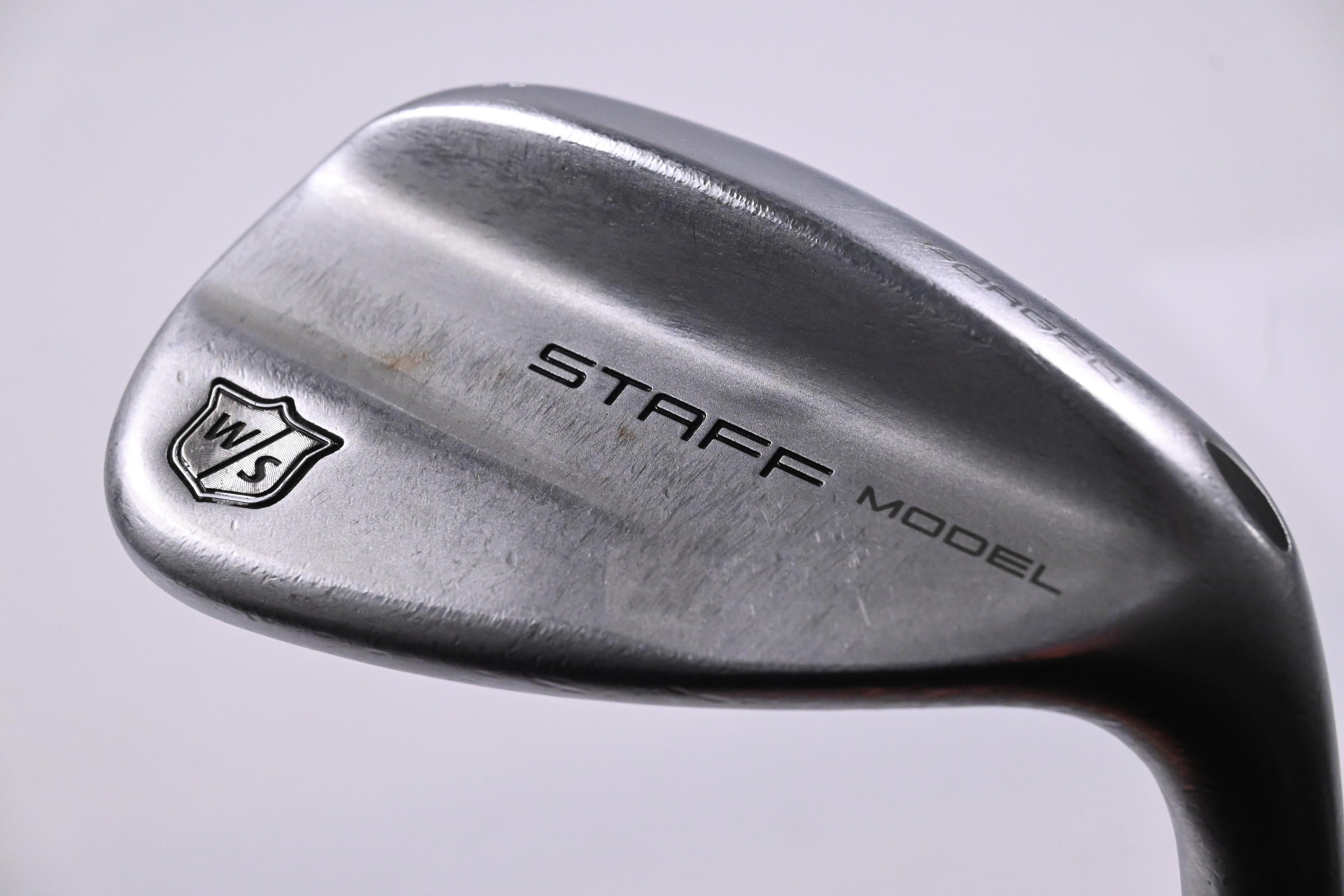 Wilson Staff Model Sand Wedge / 54 Degree / Wedge Flex Dynmaic Gold Shaft