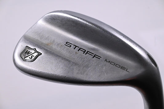 Wilson Staff Model Sand Wedge / 54 Degree / Wedge Flex Dynmaic Gold Shaft