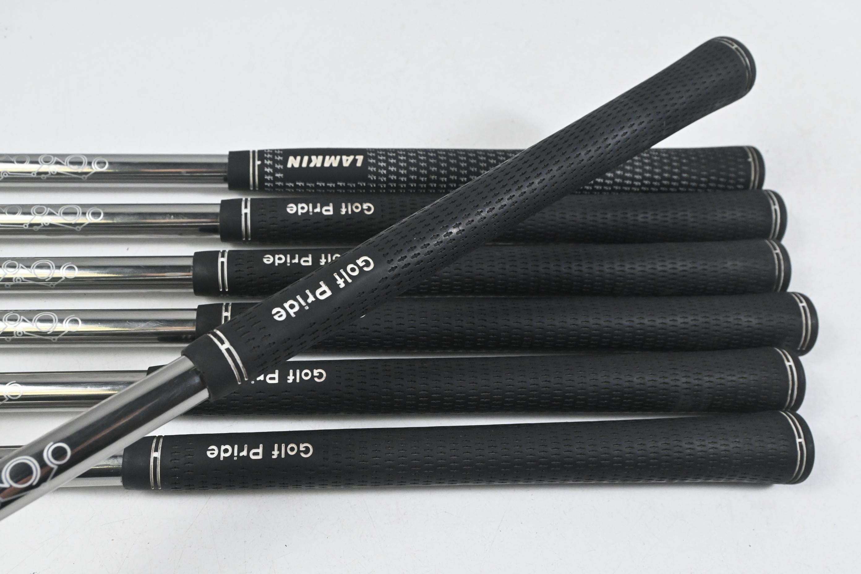 Callaway Apex CF19 Irons / 4-PW / Regular Flex Catalyst 60 Shafts