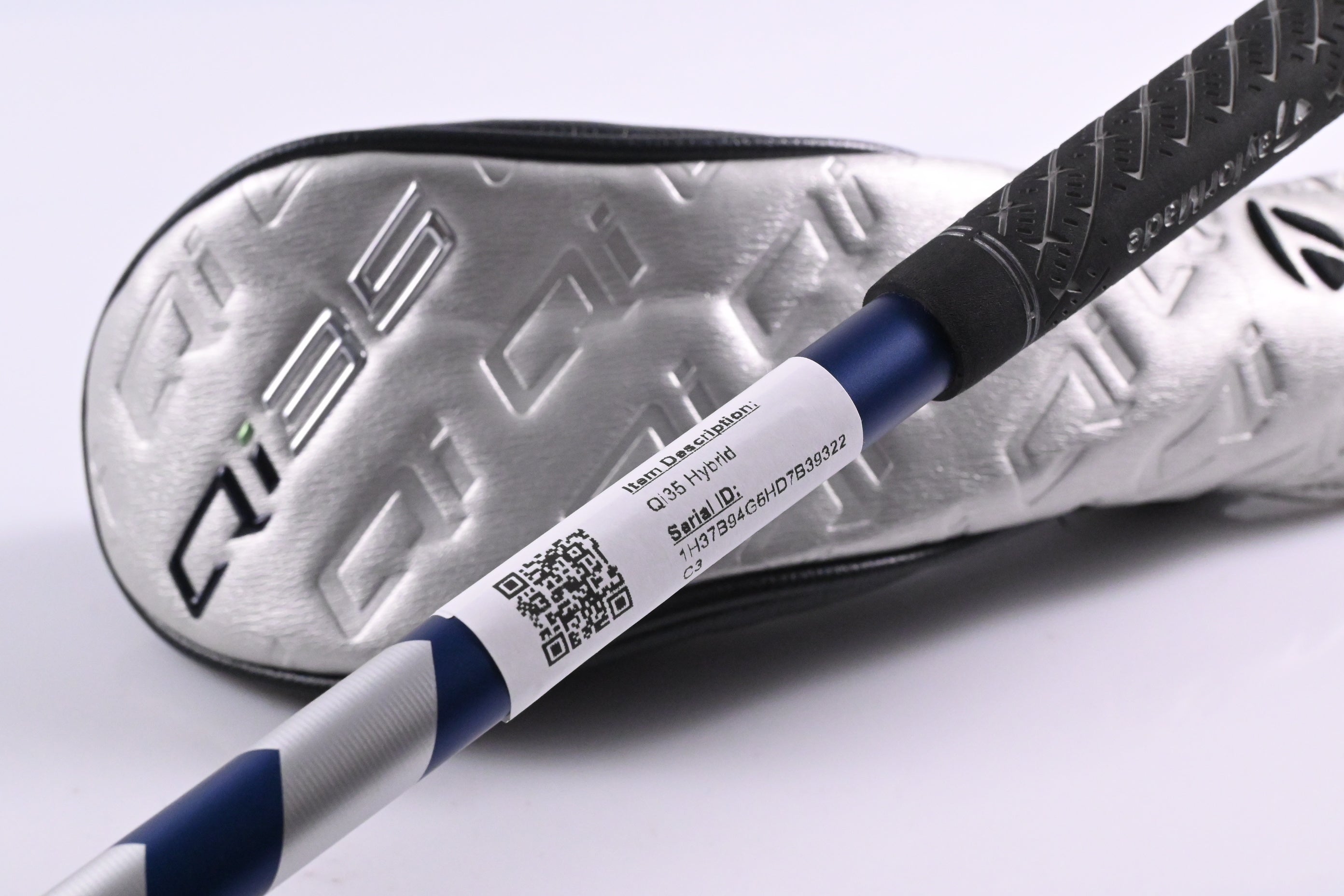 Taylormade Qi35 #4 Hybrid / 22 Degree / Regular Flex Fujikura Ventus Blue 6