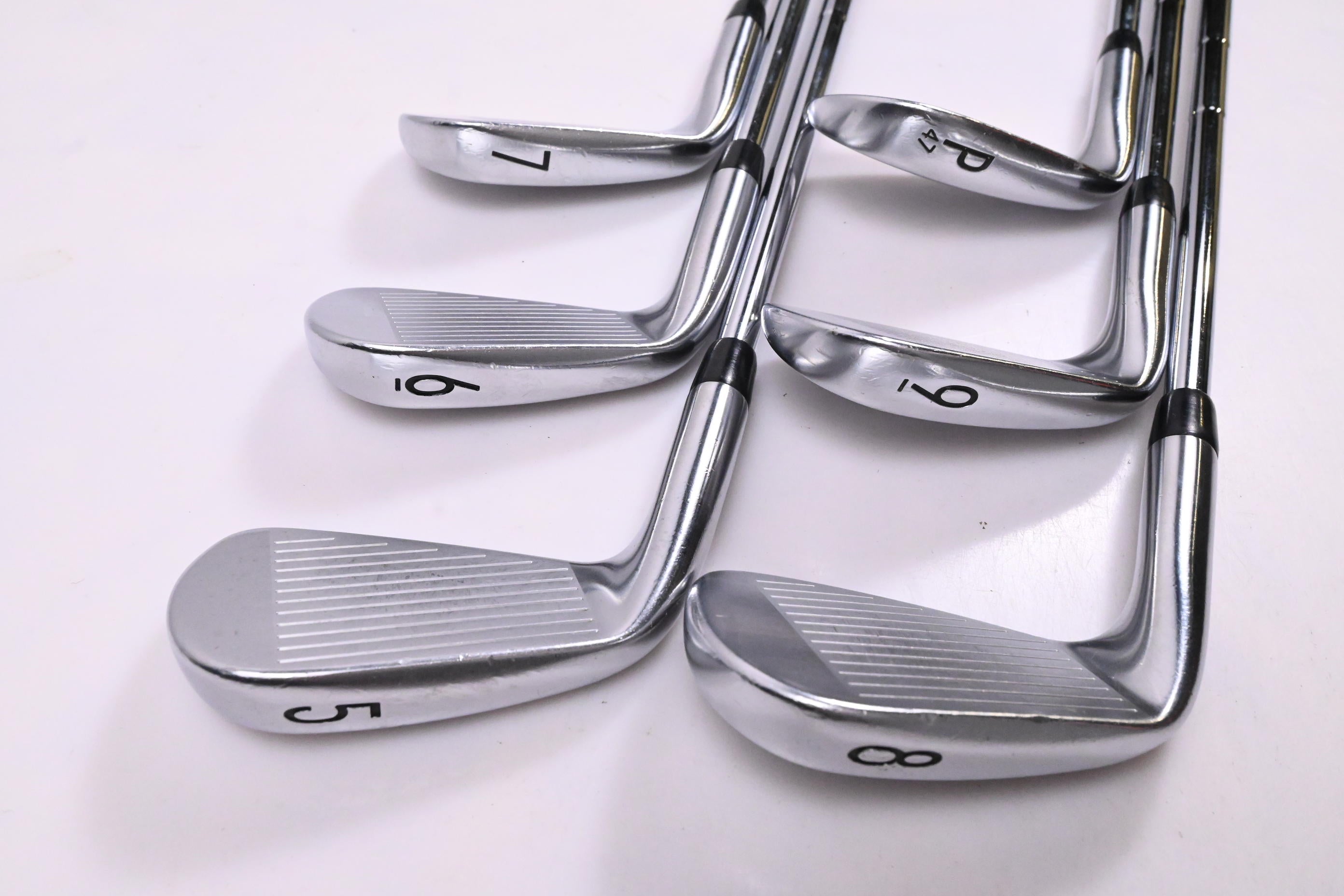 Titleist MB 620 Irons / 5-PW / X-Flex Steel Shafts