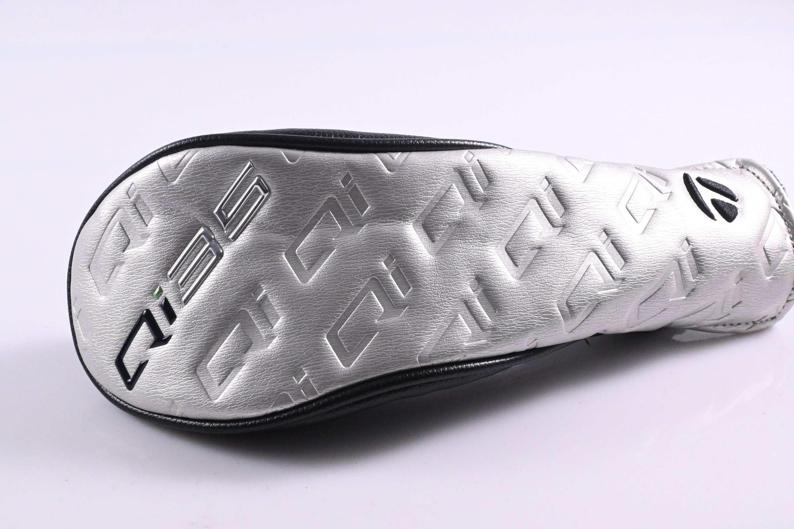 Taylormade Qi35 #4 Hybrid / 22 Degree / Regular Flex Fujikura Ventus Blue 6