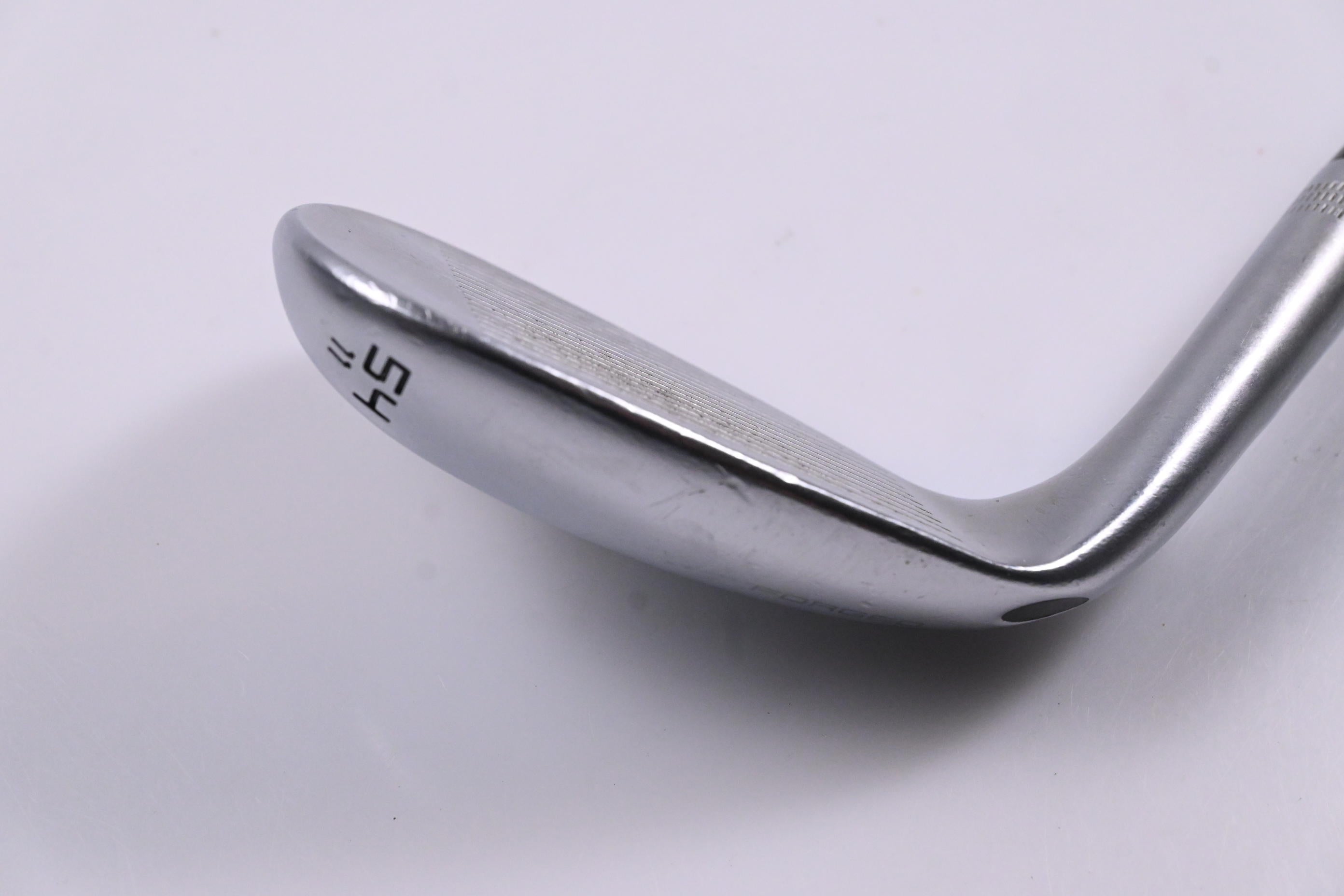 Wilson Staff Model Sand Wedge / 54 Degree / Wedge Flex Dynmaic Gold Shaft