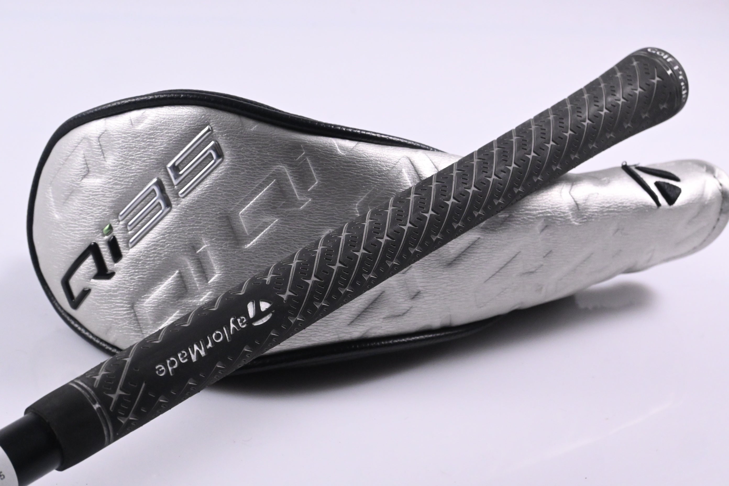 Taylormade Qi35 Max #4 Hybrid / 23 Degree / Regular Flex Fujikura Air Speeder 50