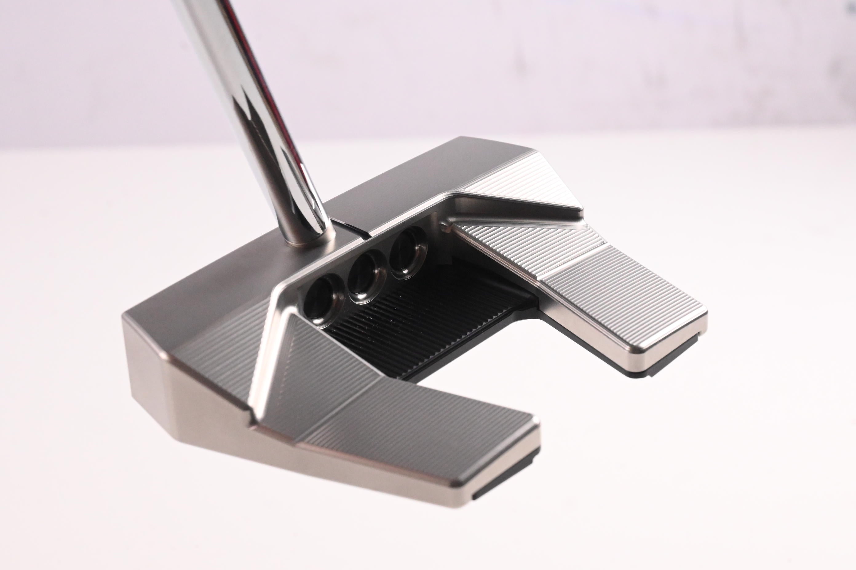 Scotty Cameron 2024 Phantom 5S Putter / 33 Inch