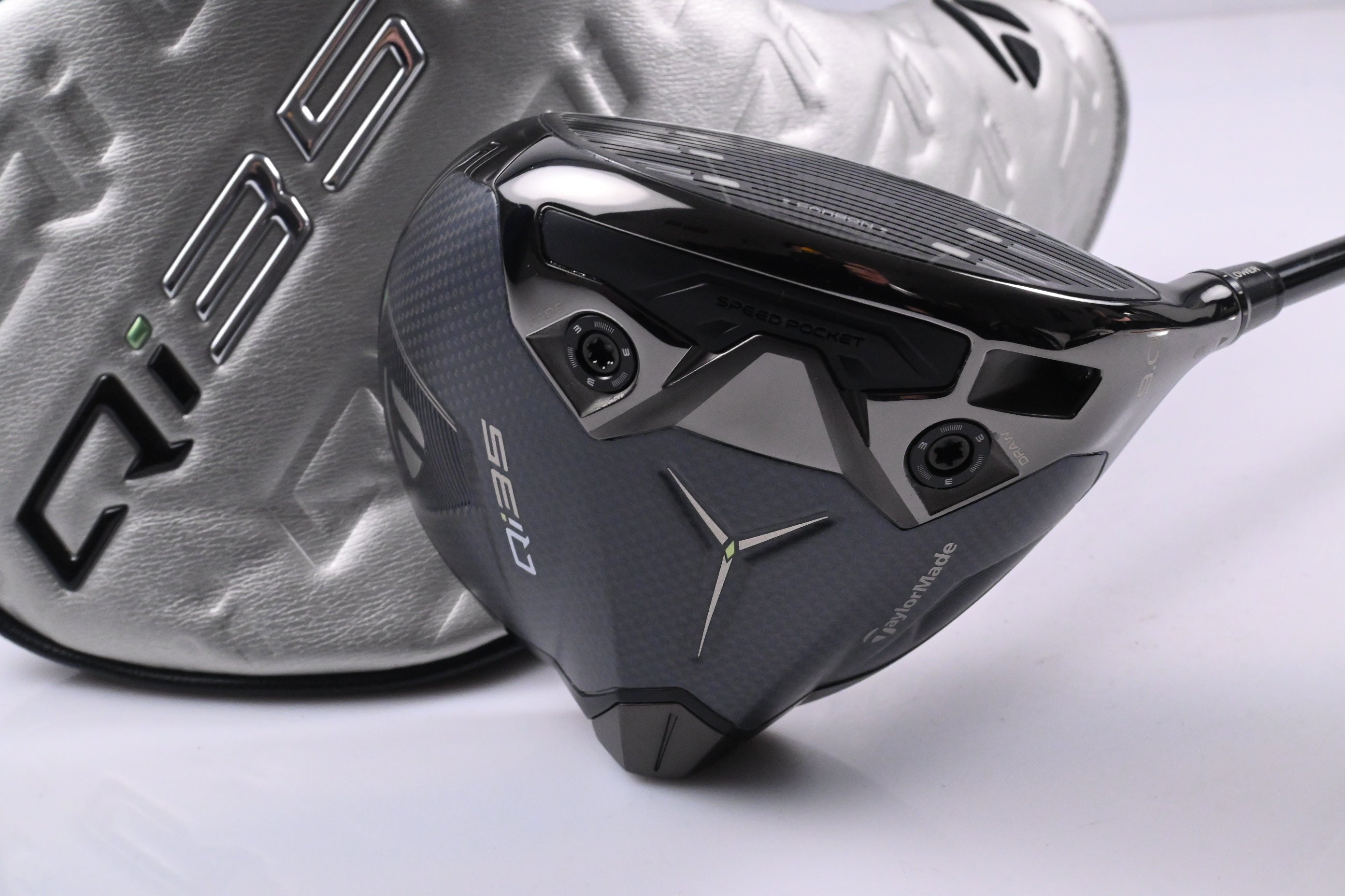 Taylormade Qi35 LS Driver / 9 Degree / Regular Flex Kai'li Red 60 Shaft
