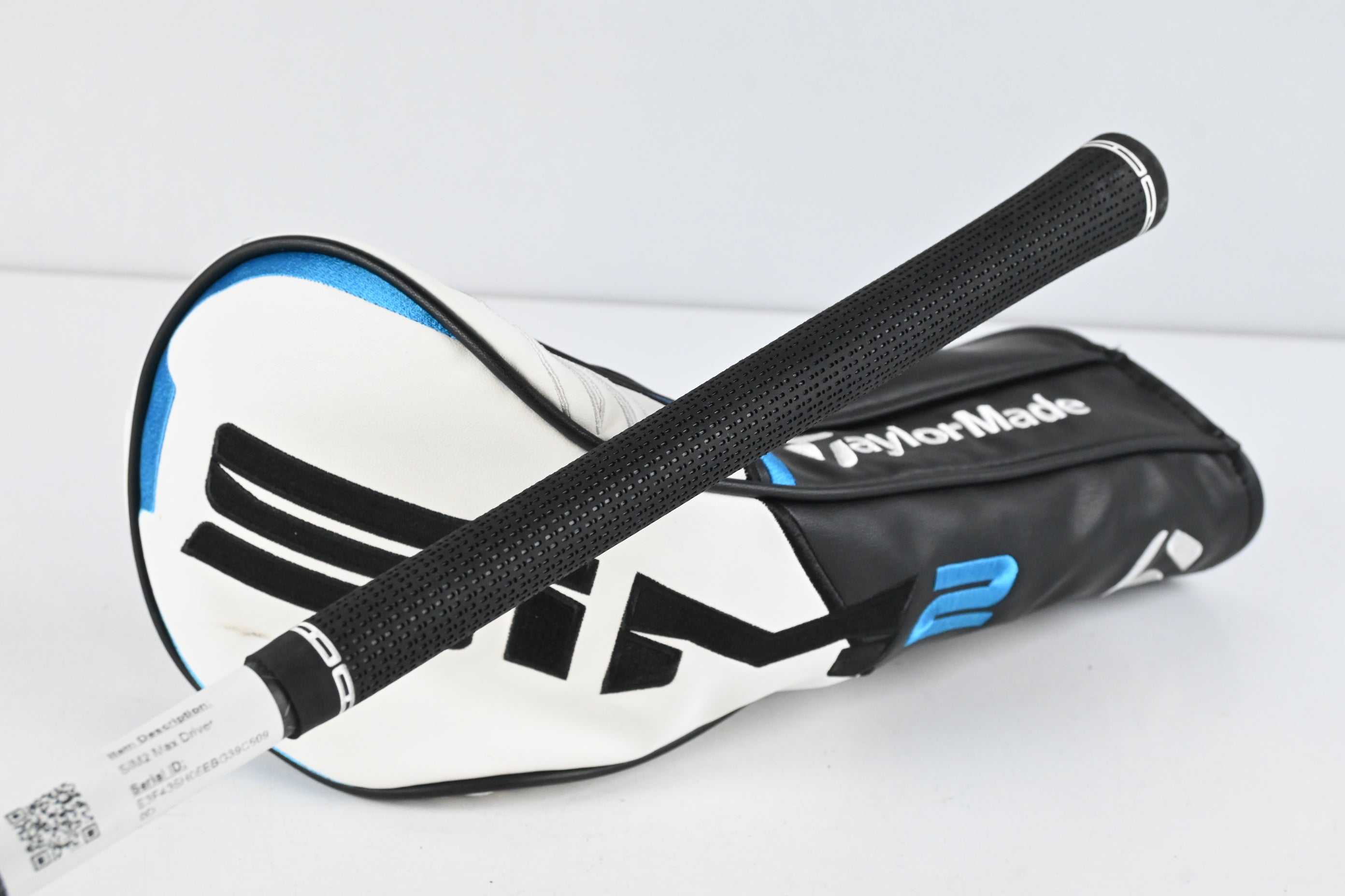 Taylormade SIM2 Max Driver / 10.5 Degree / Stiff Flex Tensei 1K Black 65 Shaft