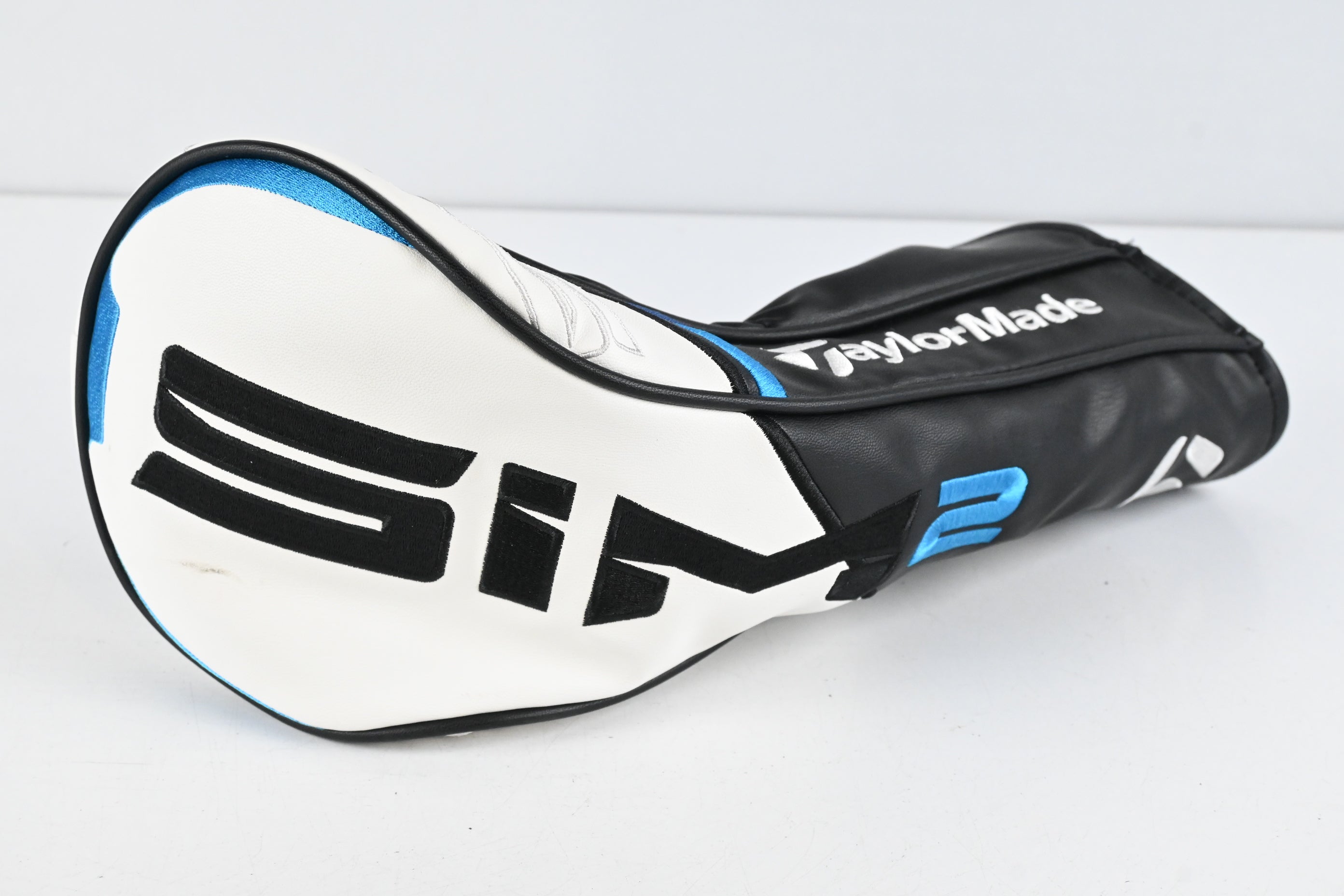 Taylormade SIM2 Max Driver / 10.5 Degree / Stiff Flex Tensei 1K Black 65 Shaft