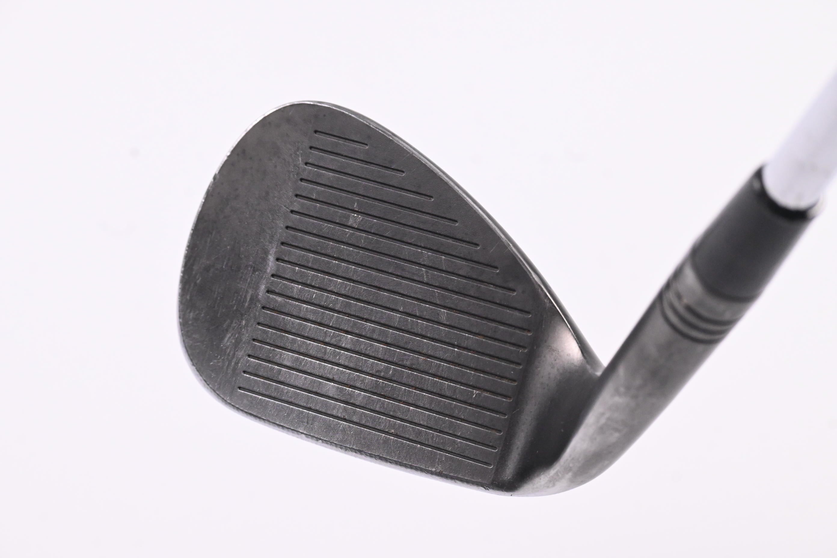 Taylormade Milled Grind Gap Wedge / 52 Degree / Wedge Flex Dynamic Gold Shaft