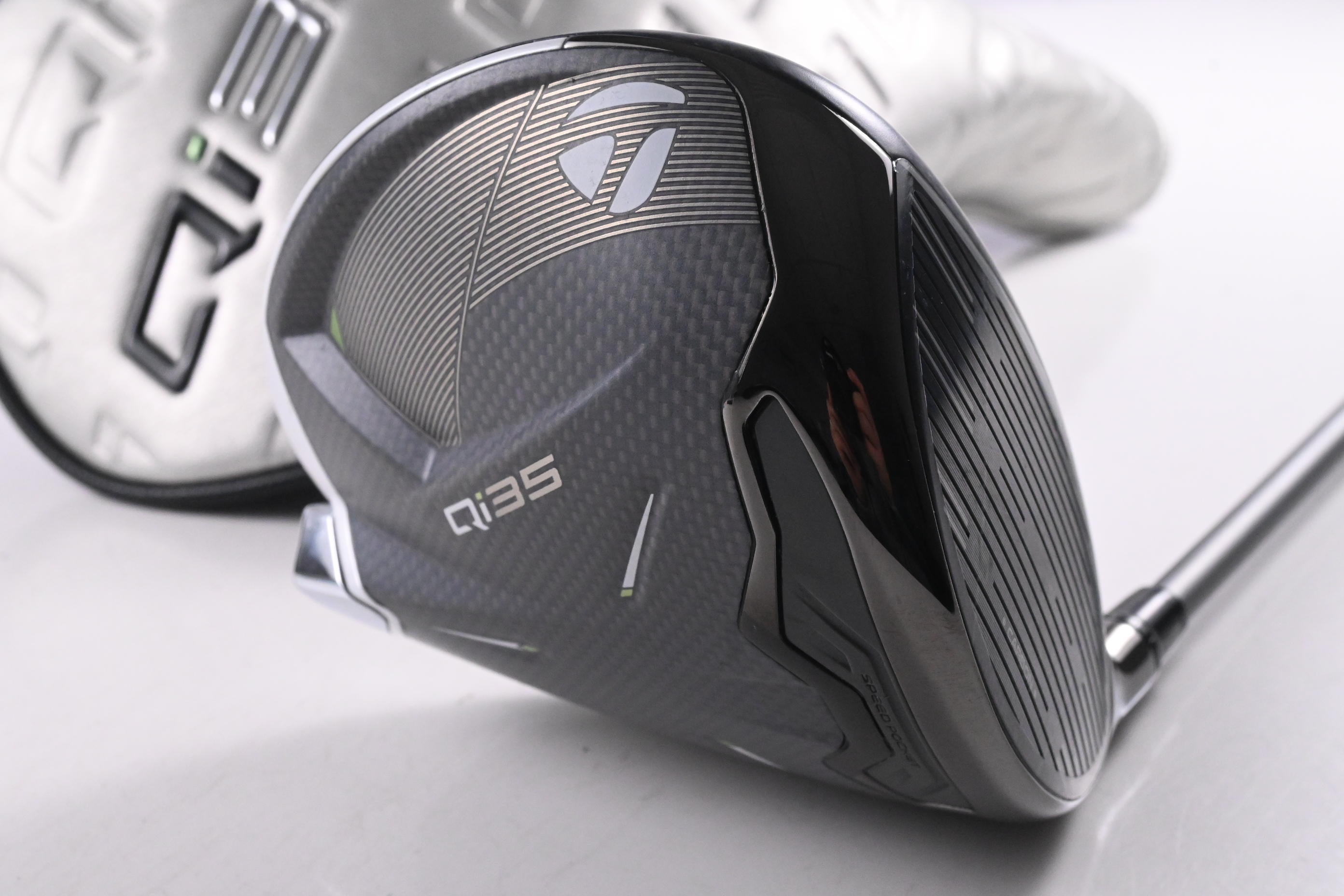 Taylormade Qi35 Max Lite Driver / 12 Degree / Regular Flex Air Speeder 50 Shaft