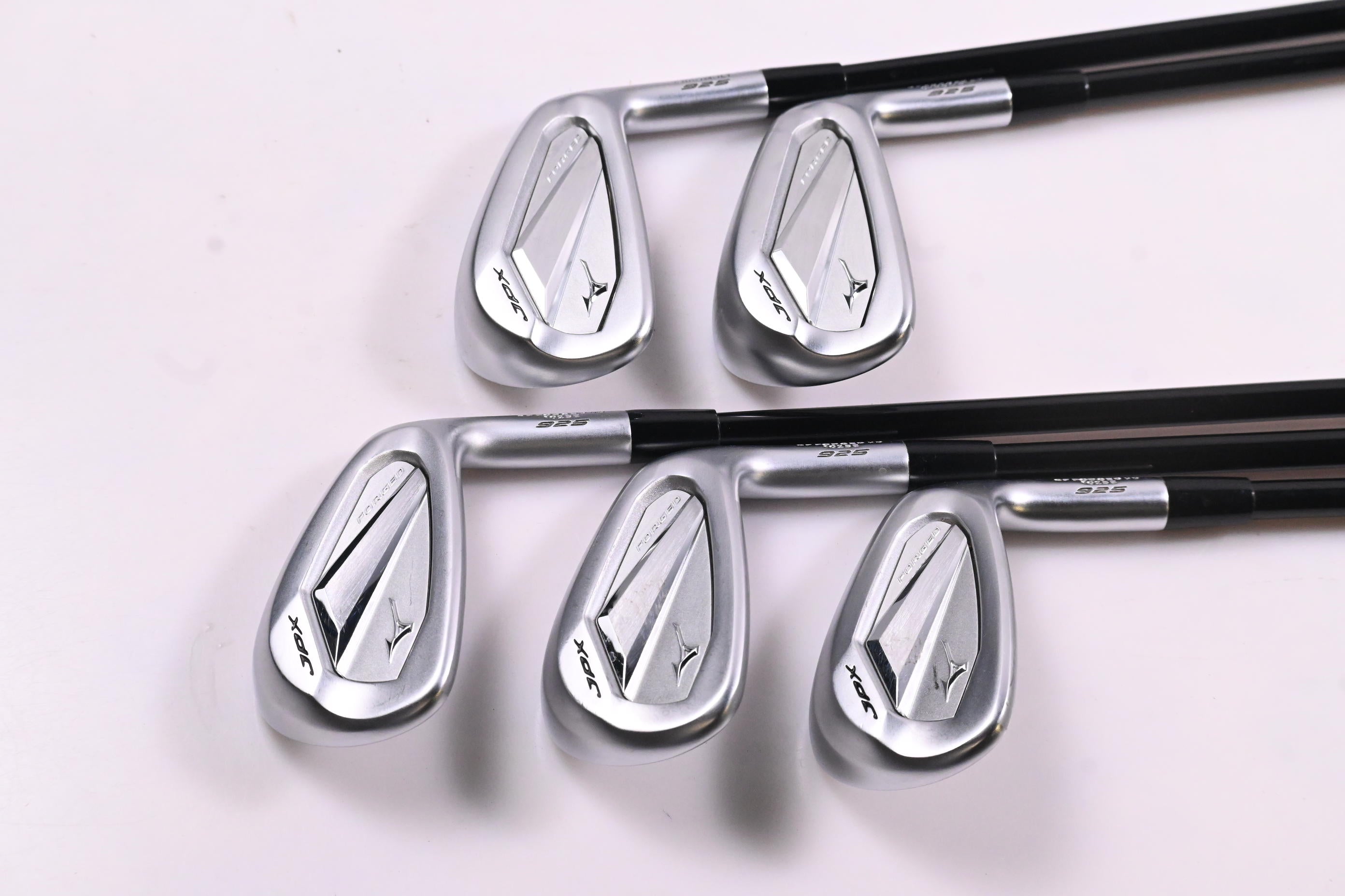 Mizuno JPX 925 Forged Irons / 6-PW / Regular Flex MMT 85 Shafts