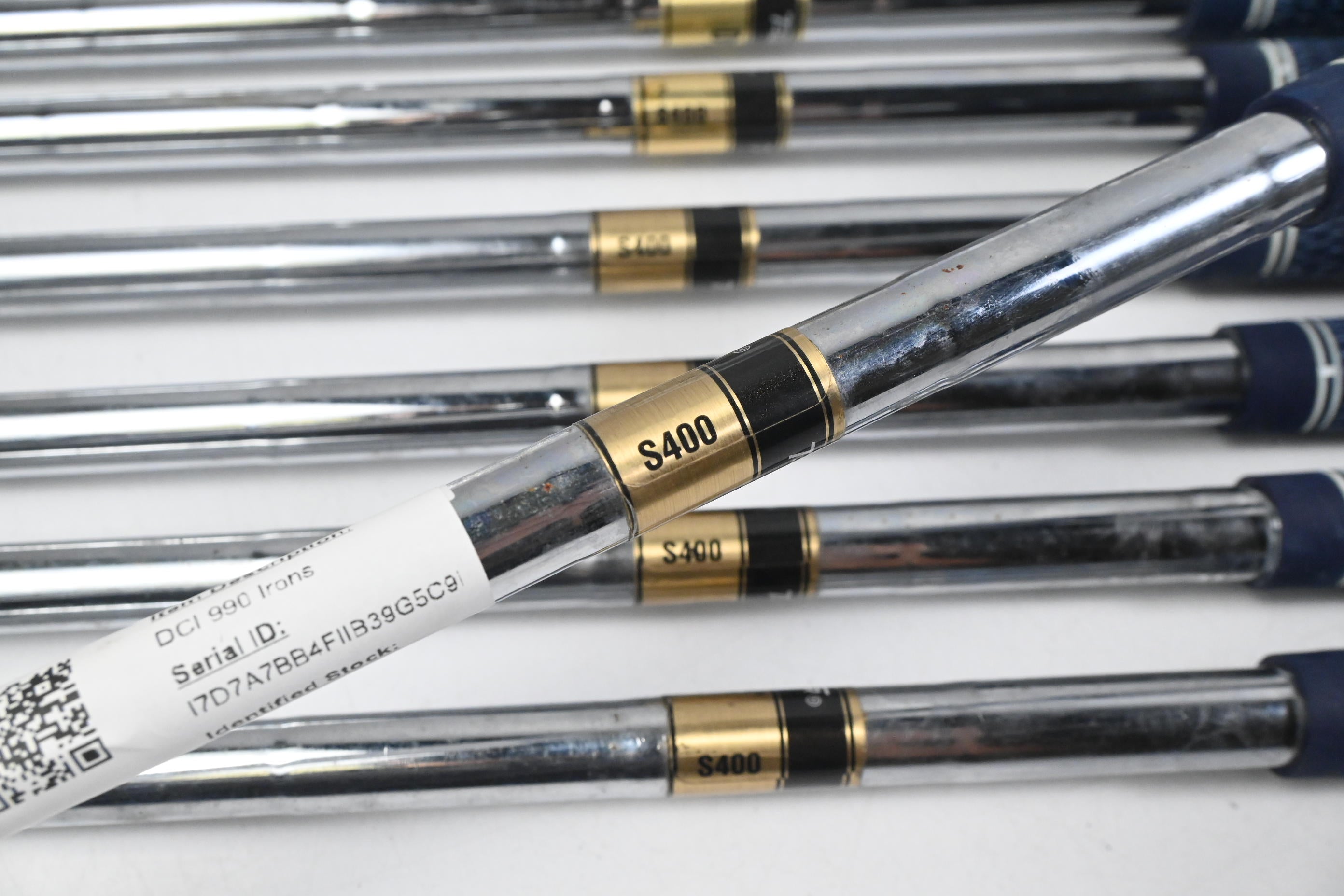 Titleist DCI 990 Irons / 2-PW / Stiff Flex Dynamic Gold S400 Shafts