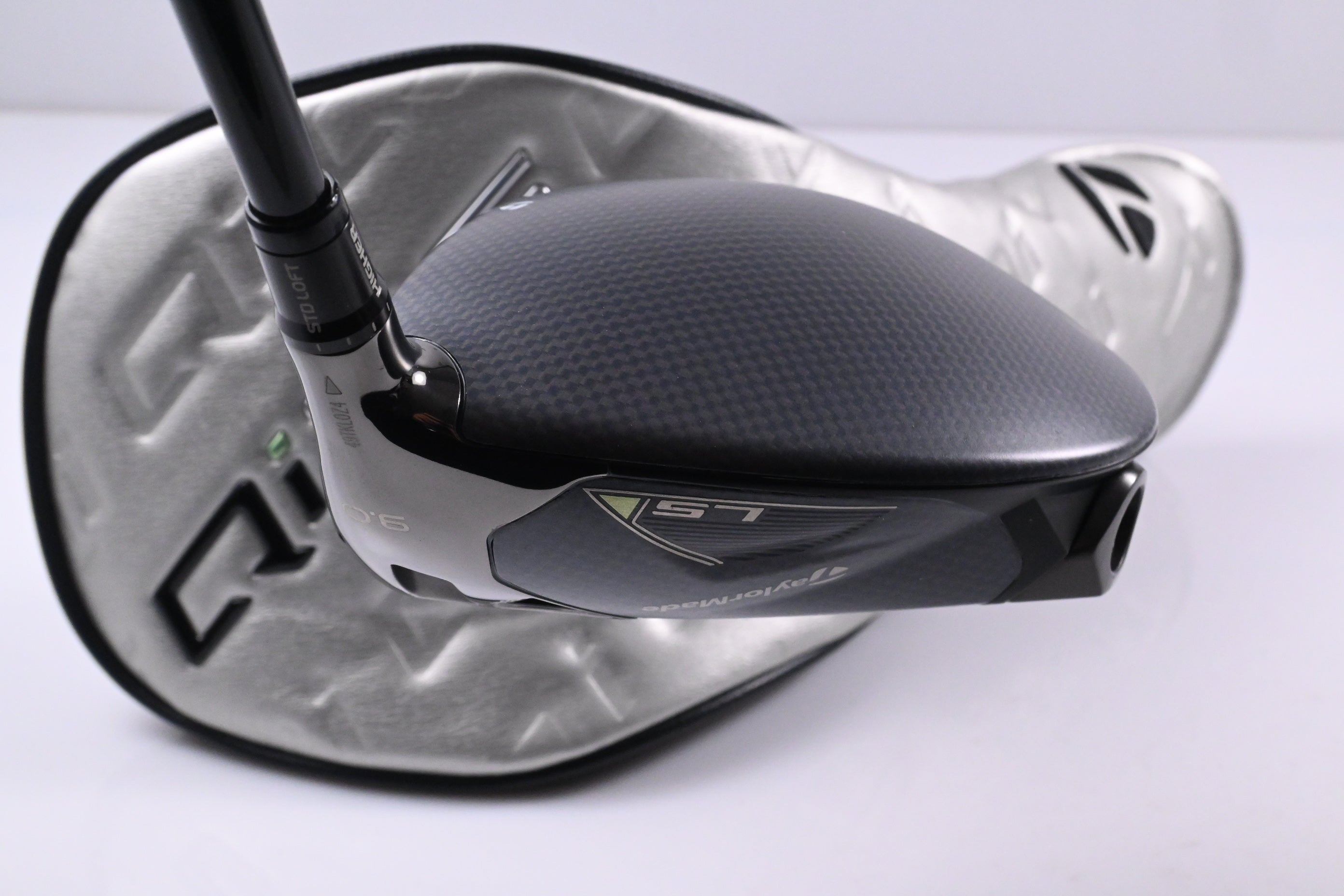 Taylormade Qi35 LS Driver / 9 Degree / Regular Flex Kai'li Red 60 Shaft