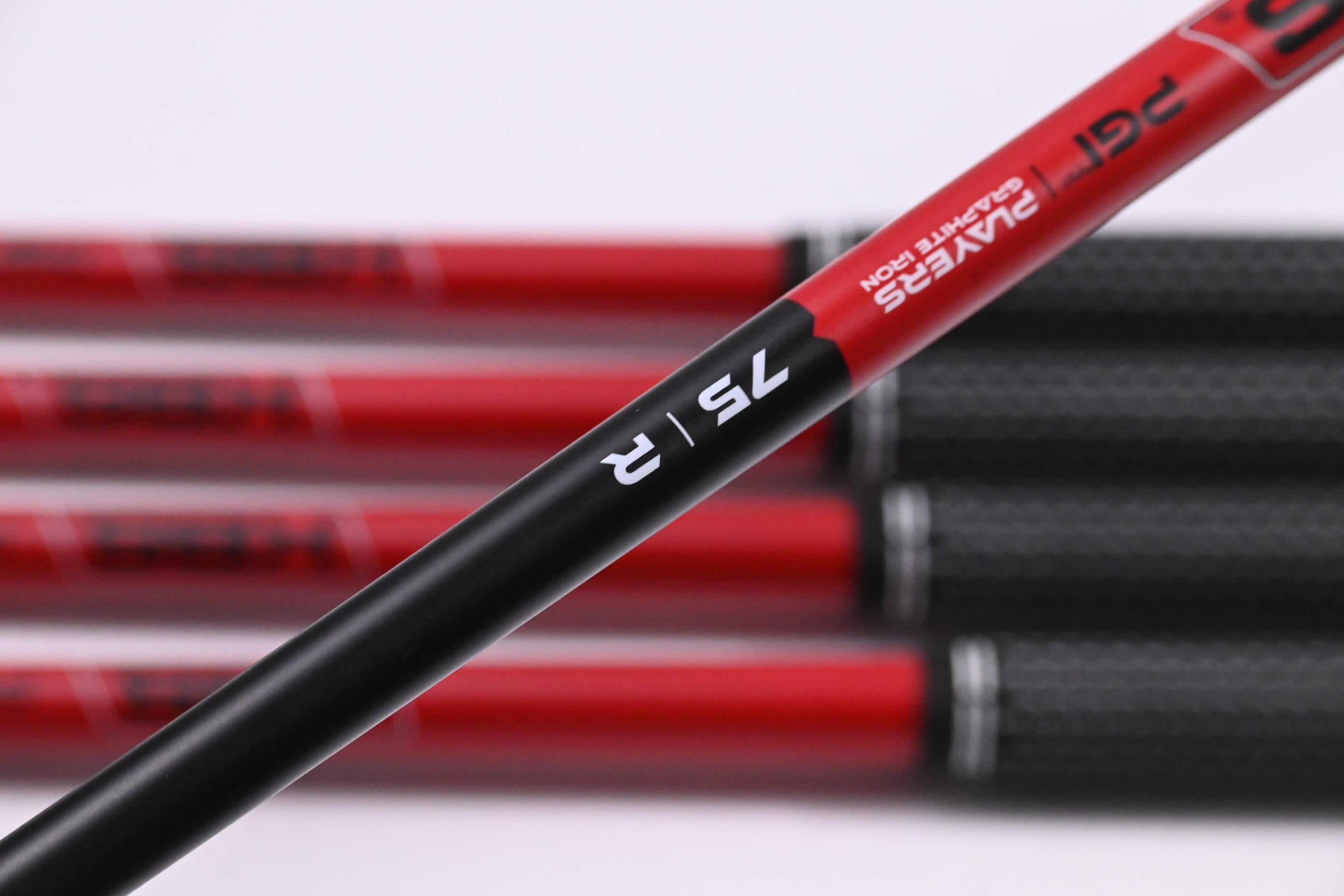 Cobra T-Rail 2024 Irons / 7-PW+SW / Regular Flex KBS PGI 75 Shafts