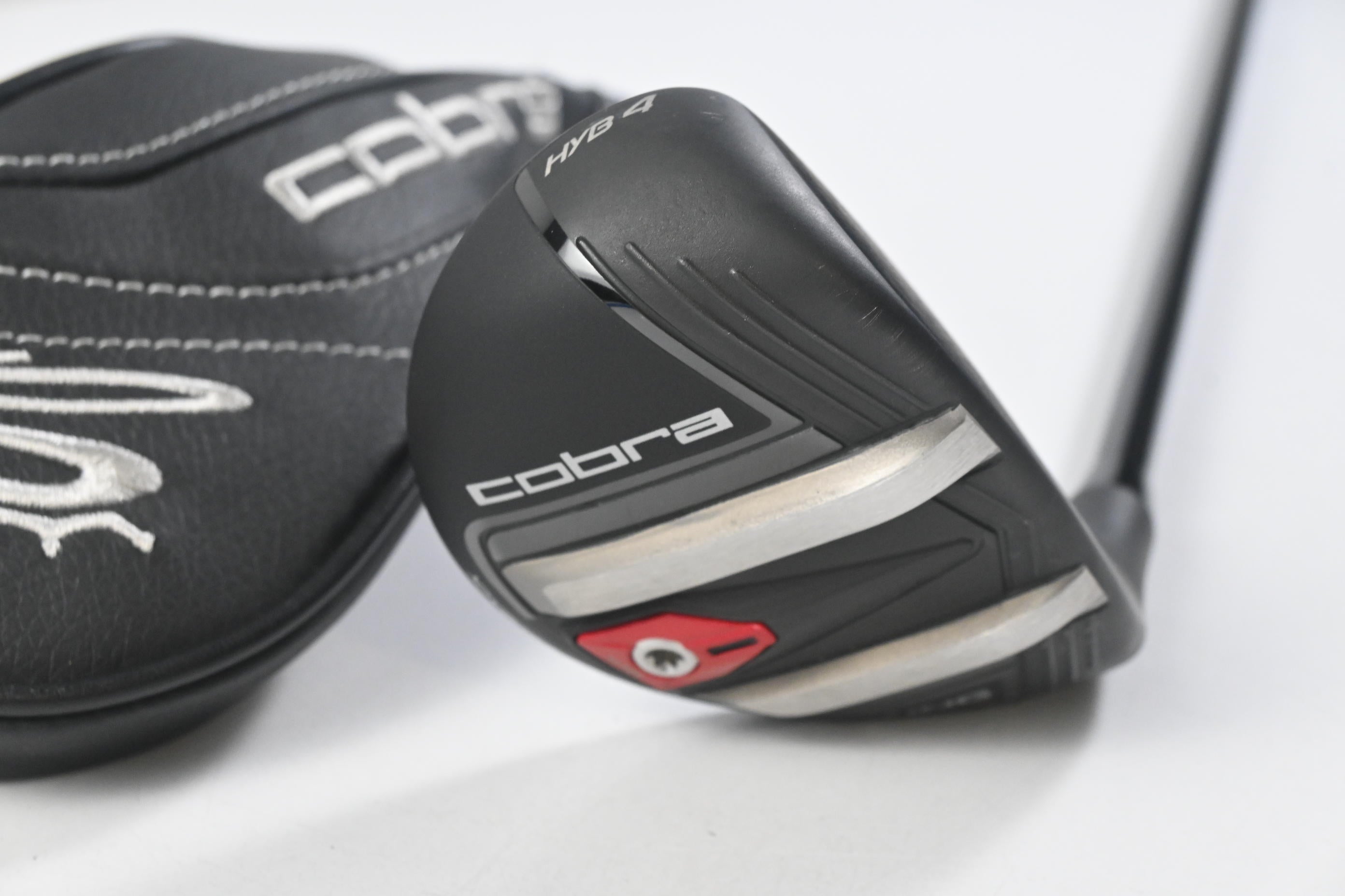 Cobra King F9 #4 Hybrid / 21 Degree / Regular Flex Fujikura Atmos Black 7 Shaft