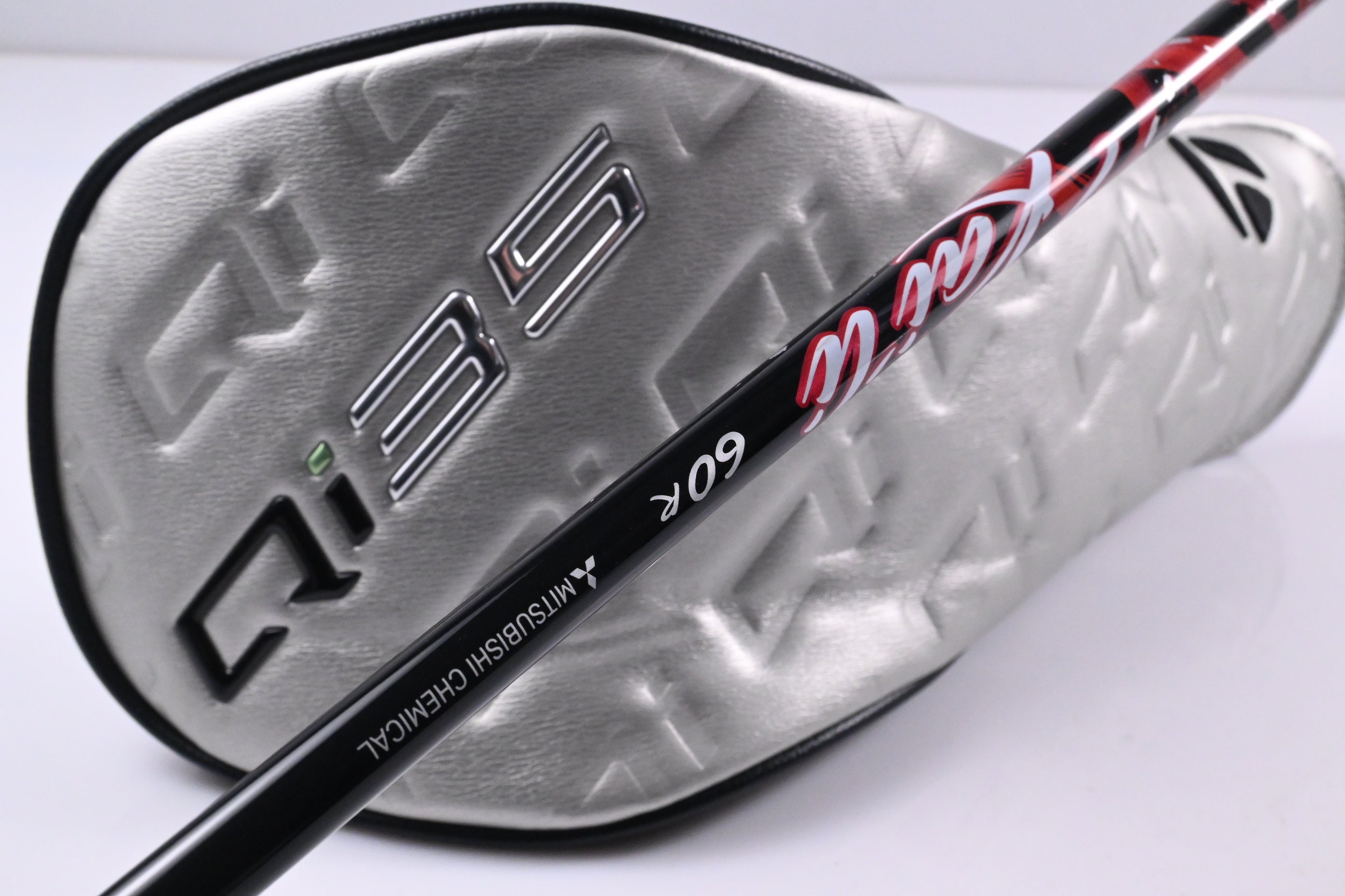Taylormade Qi35 LS Driver / 9 Degree / Regular Flex Kai'li Red 60 Shaft
