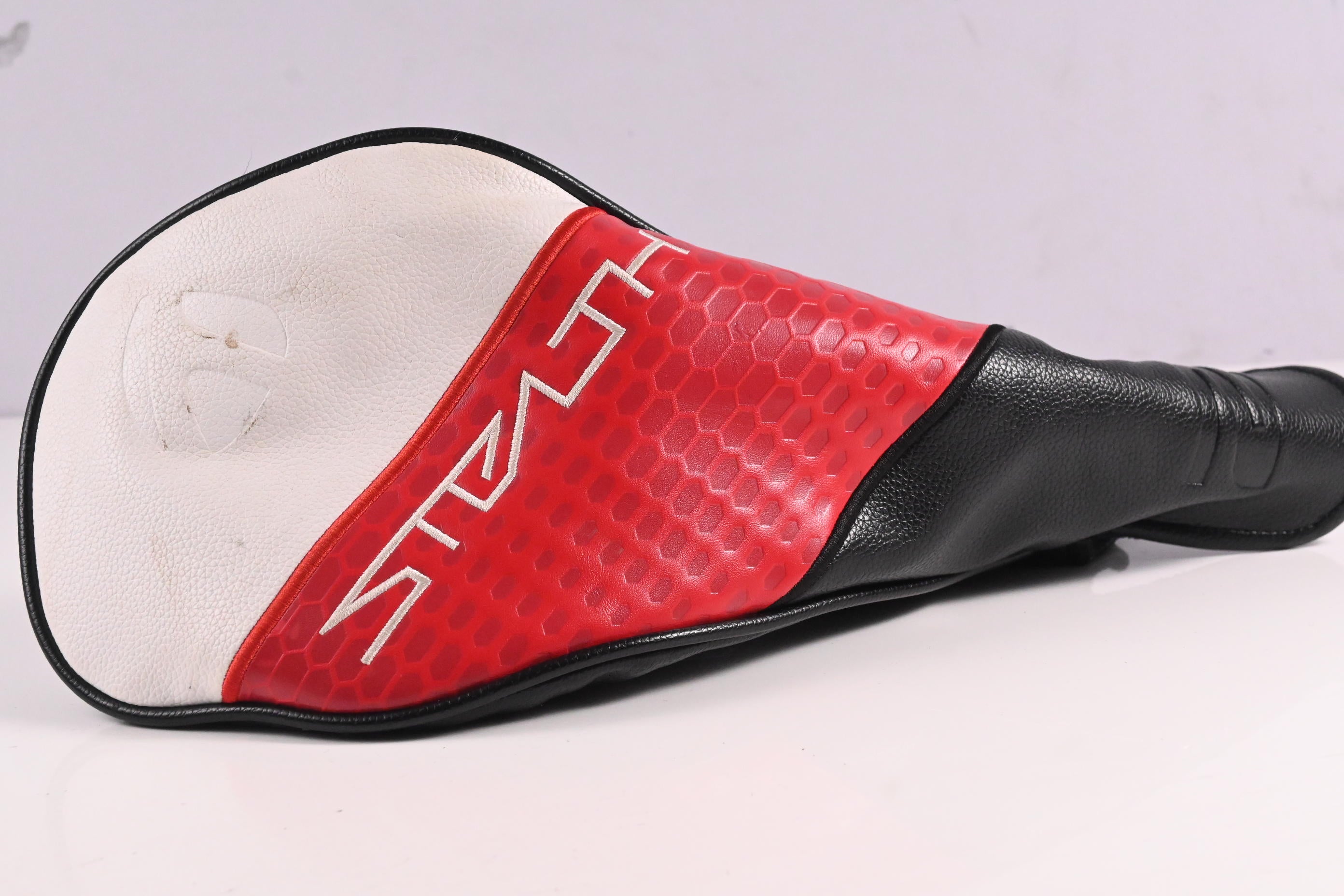 Taylormade Stealth 2 Plus Driver / 9 Degree / Stiff Flex Kai'li Red 60 Shaft
