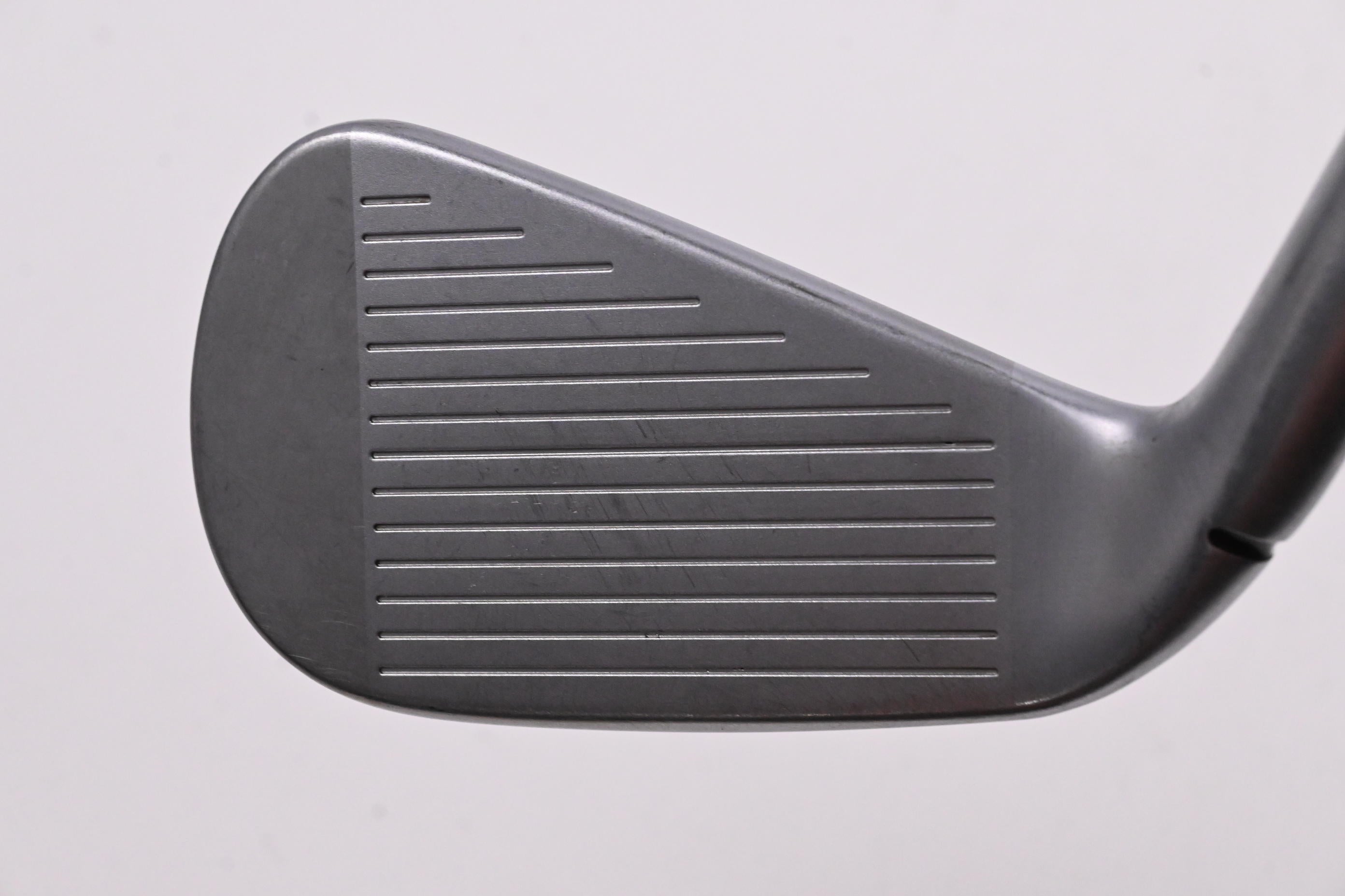 Taylormade P790 Ti #4 Iron / 19 Degree / Regular Flex Dynamic Gold 105 R300