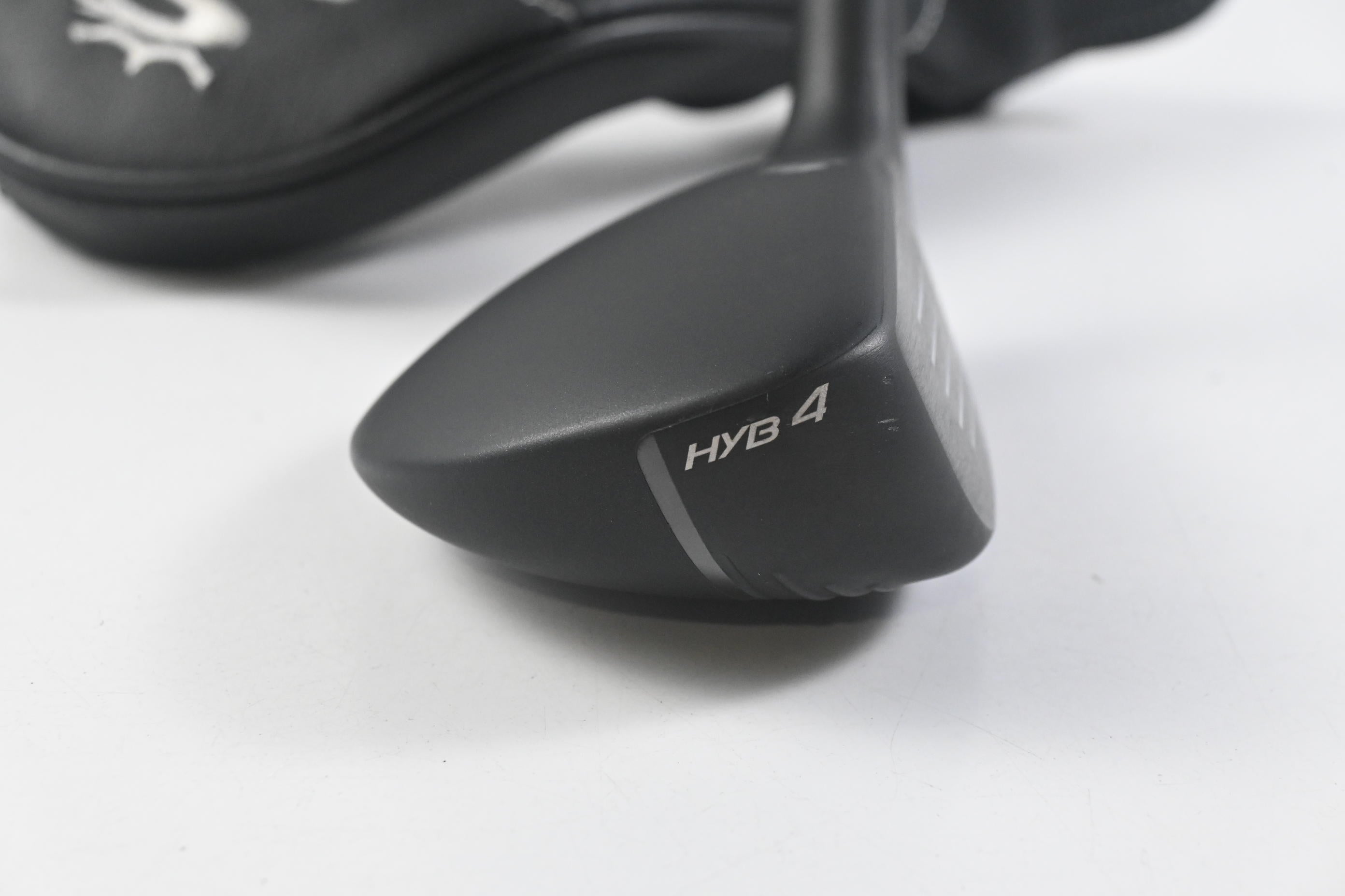 Cobra King F9 #4 Hybrid / 21 Degree / Regular Flex Fujikura Atmos Black 7 Shaft
