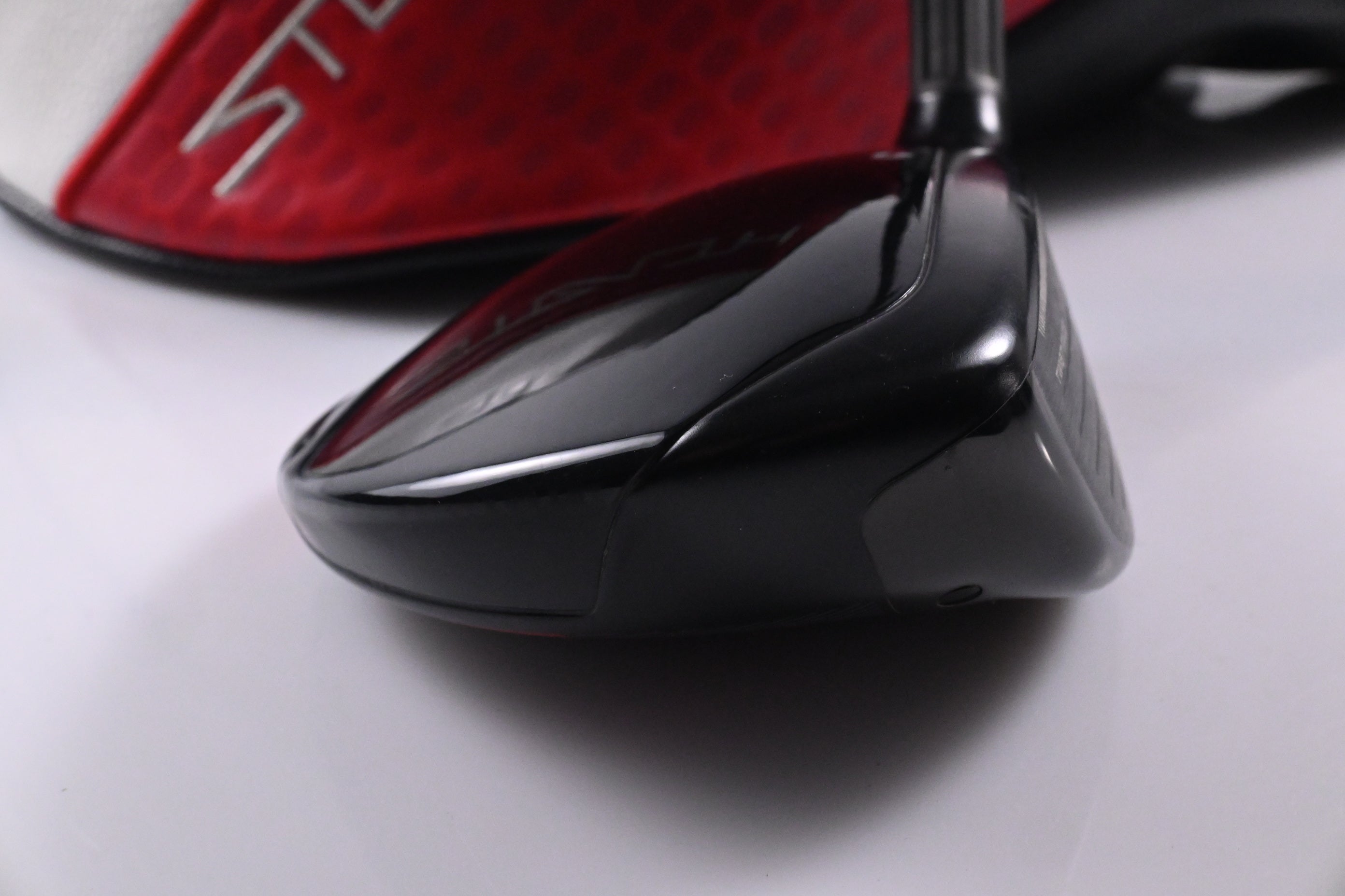 Taylormade Stealth 2 #5 Wood / 18 Degree / X-Flex Mitsubishi Kai'li Red 75 Shaft