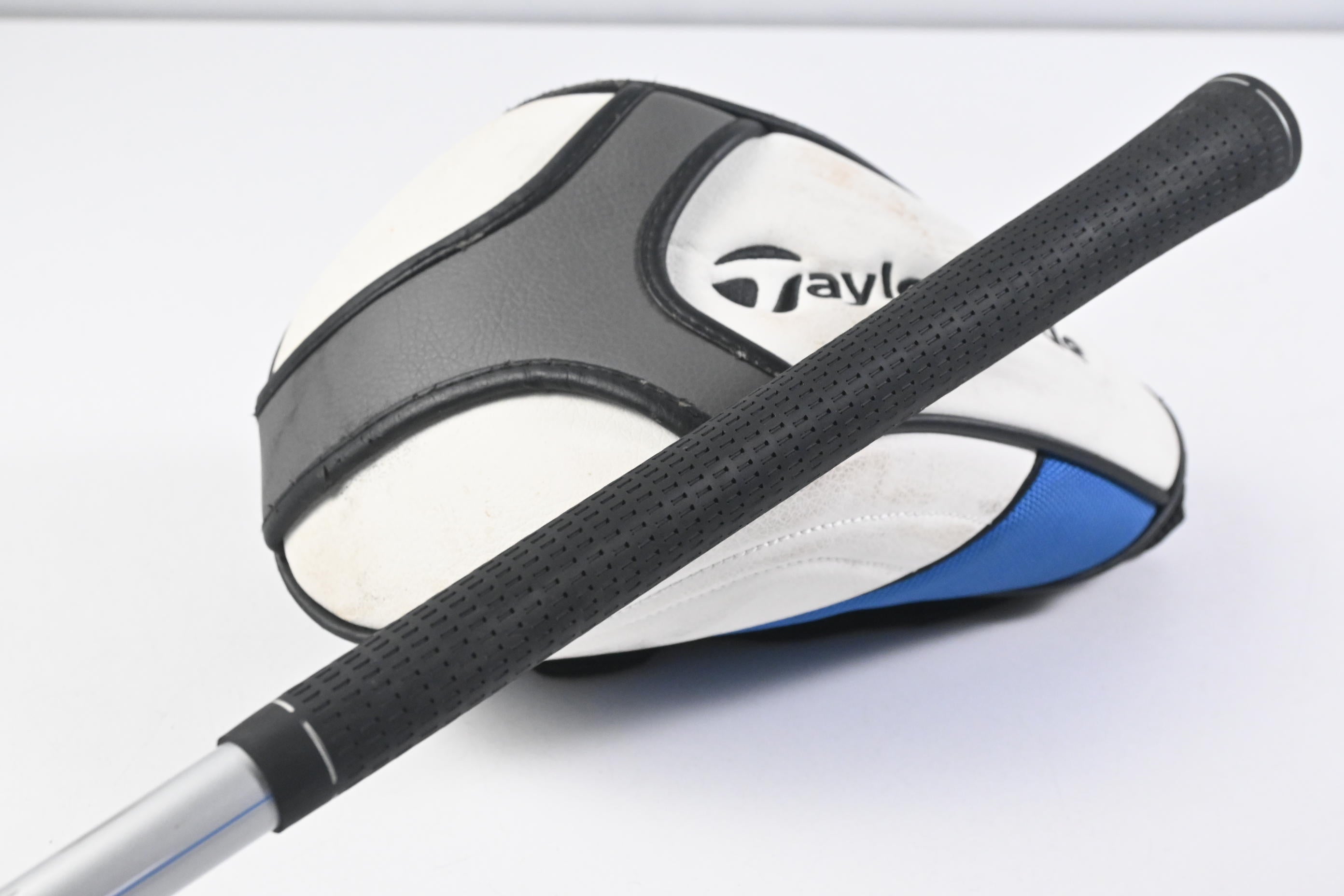 Taylormade SLDR-S Driver / 16 Degree / Regular Flex Fujikura Speeder 57 Shaft