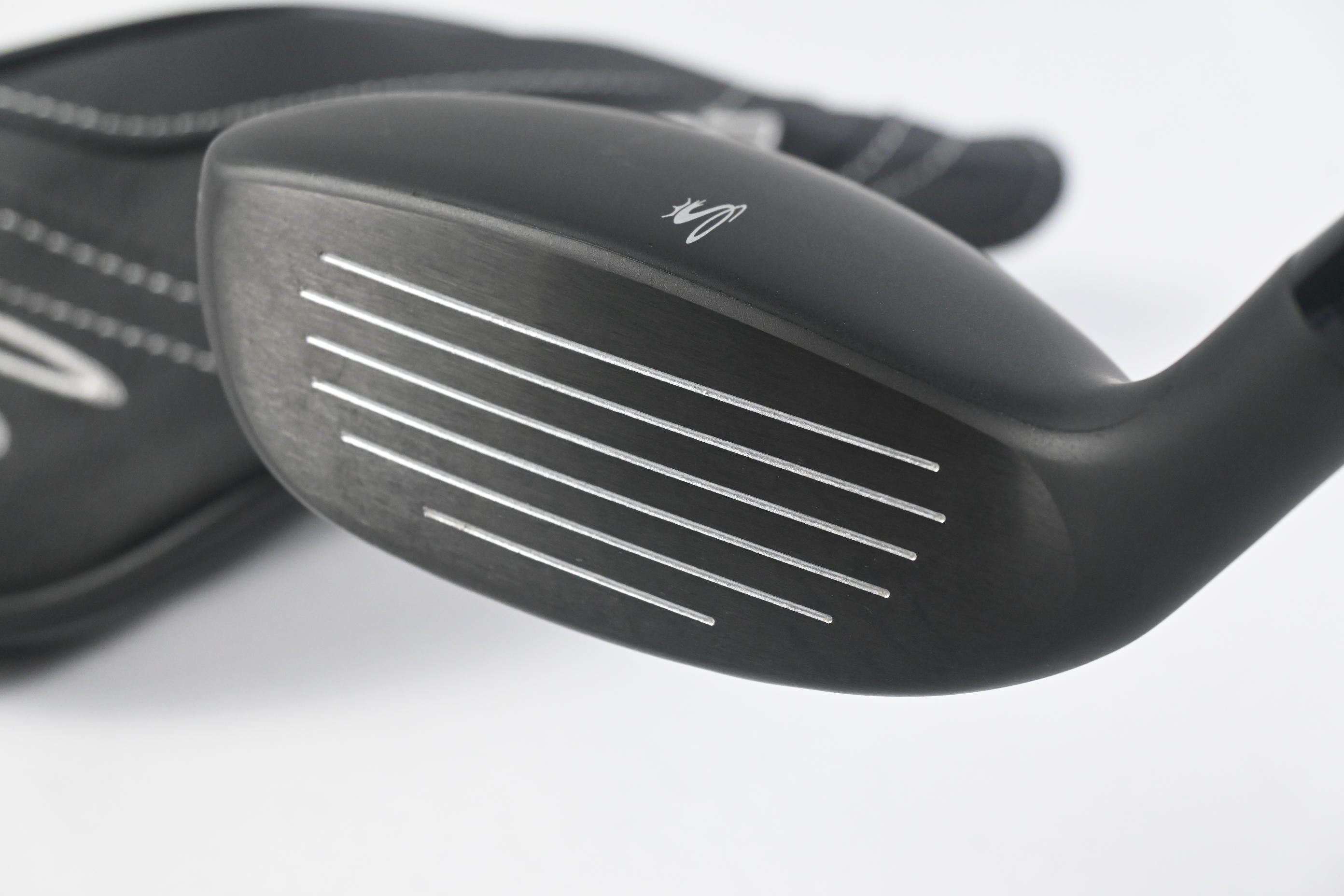 Cobra King F9 #4 Hybrid / 21 Degree / Regular Flex Fujikura Atmos Black 7 Shaft