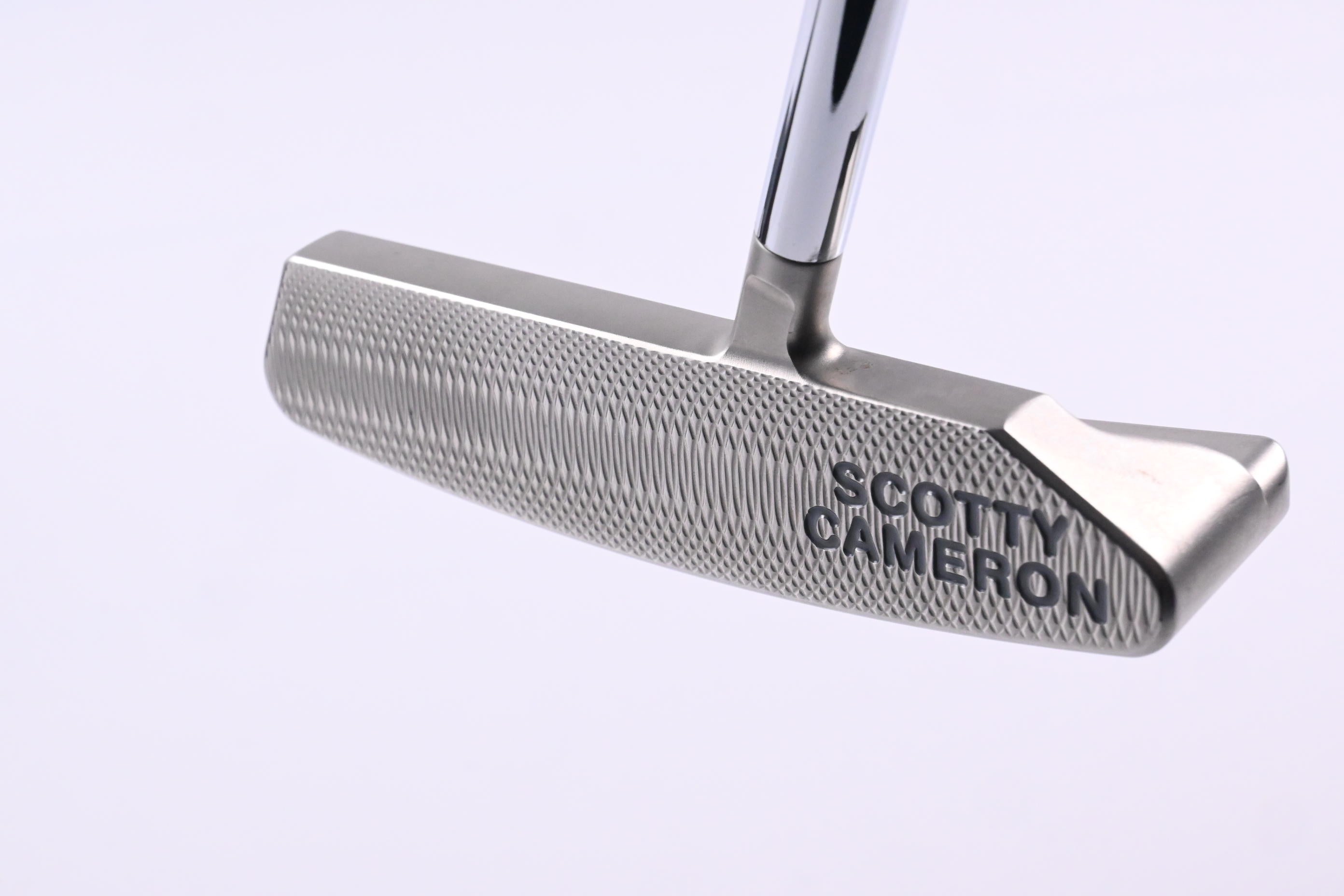Scotty Cameron Circle T Tour Only Newport 2.6 Putter / 35 Inch