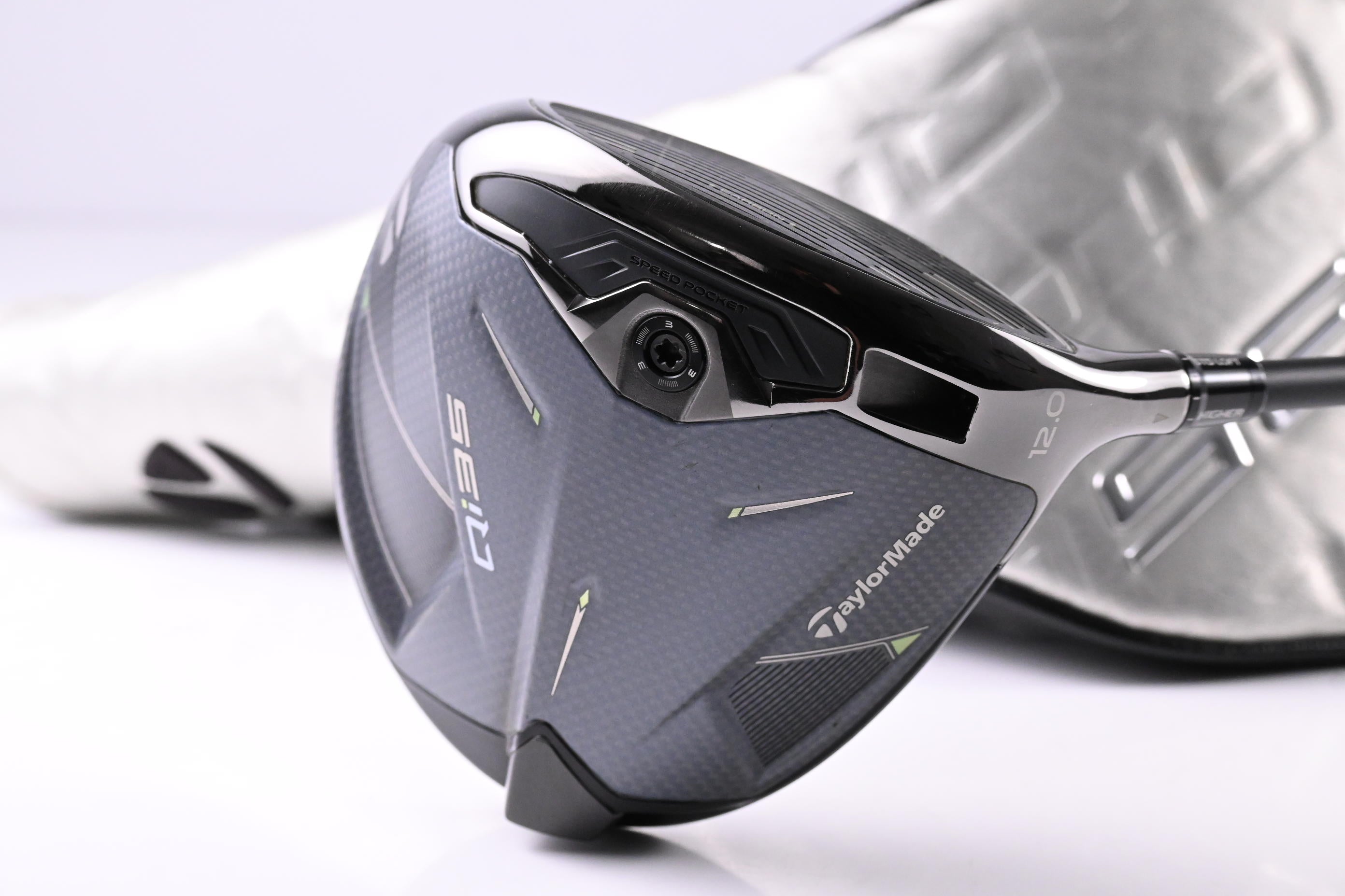 Taylormade Qi35 Driver / 12 Degree / Regular Flex Kai'li Darkwaves Blue CB 60